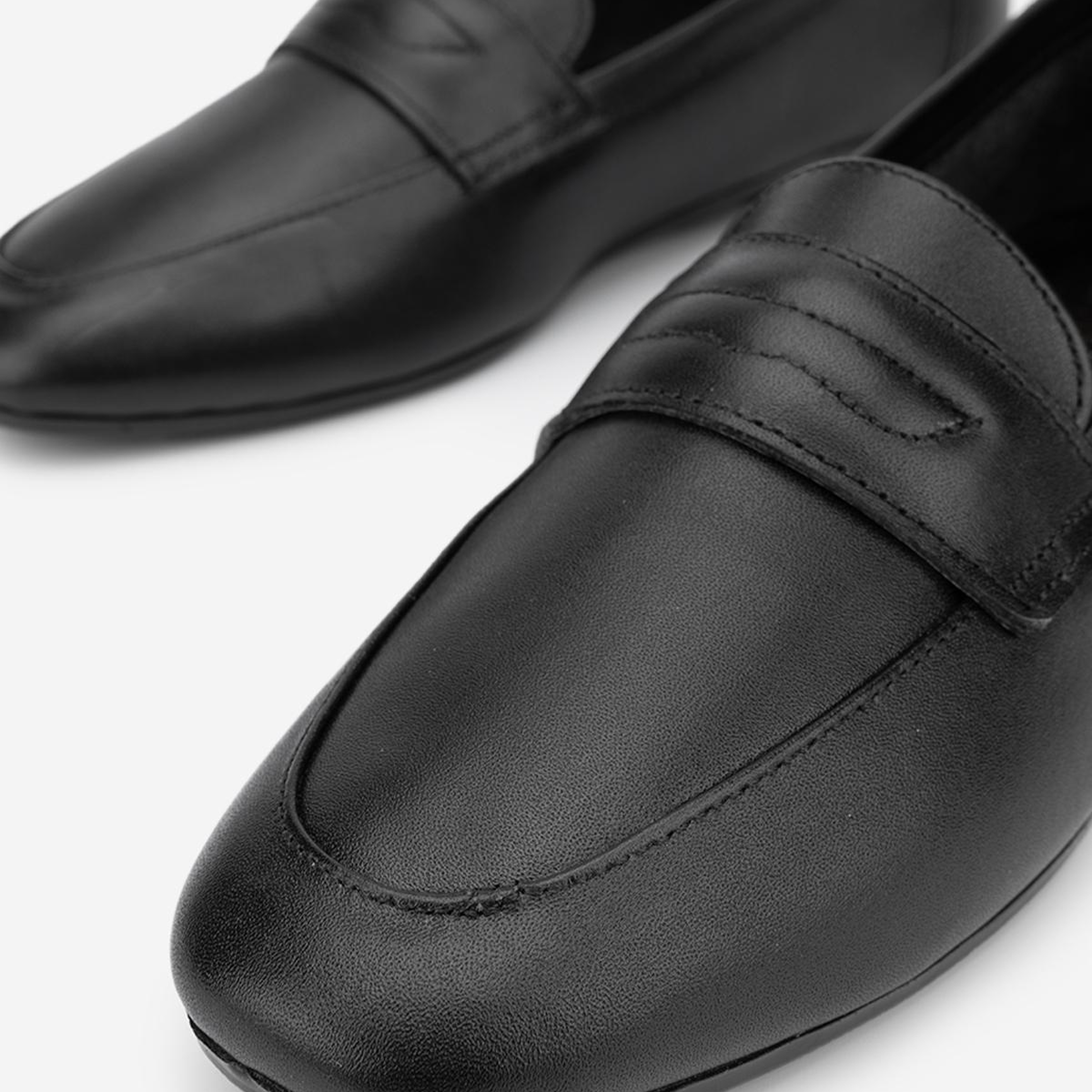 Valmenti Kadın Hakiki Deri Siyah Loafer Ayakkabı