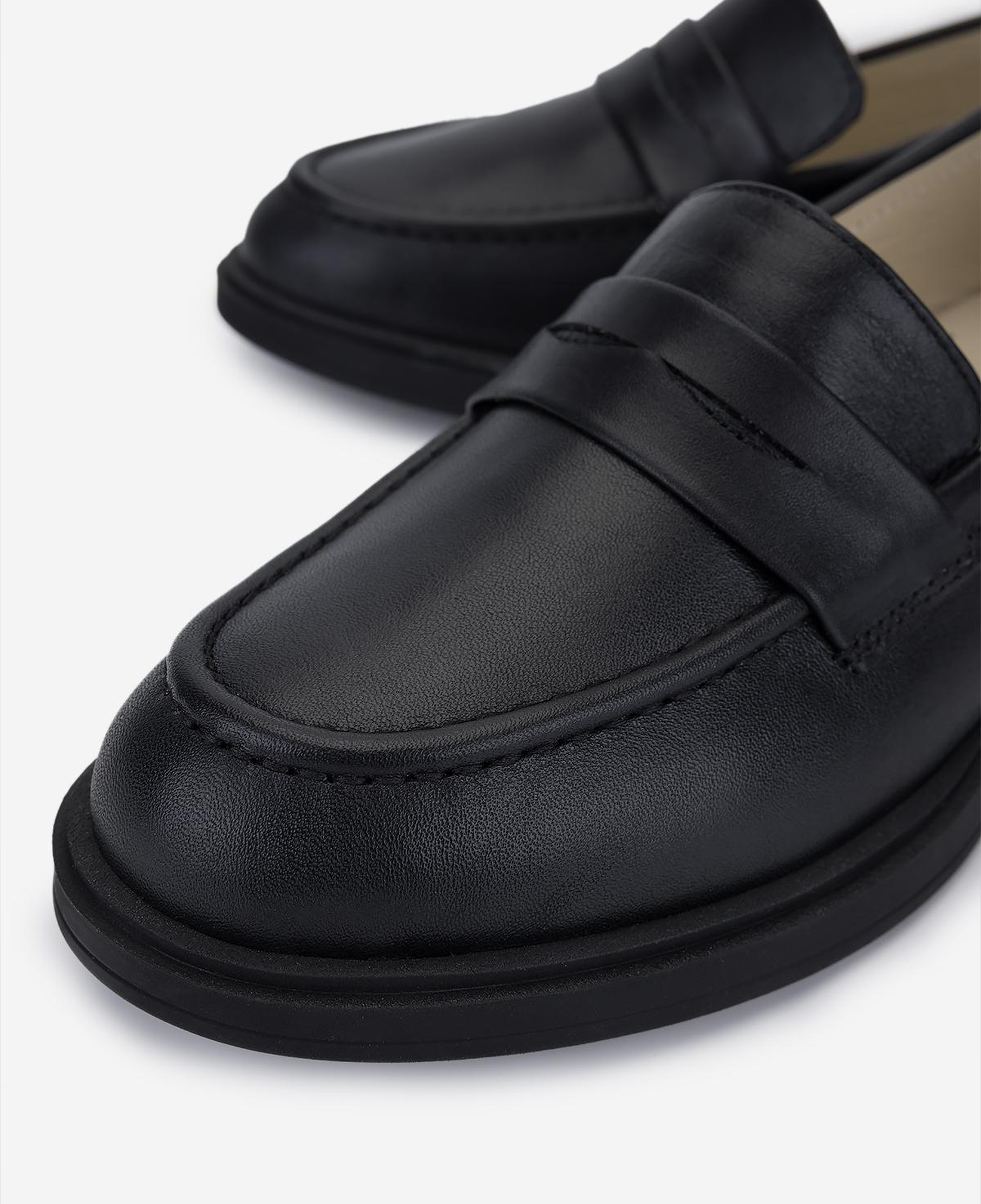 Valmenti Kadın Hakiki Deri Siyah Loafer Ayakkabı