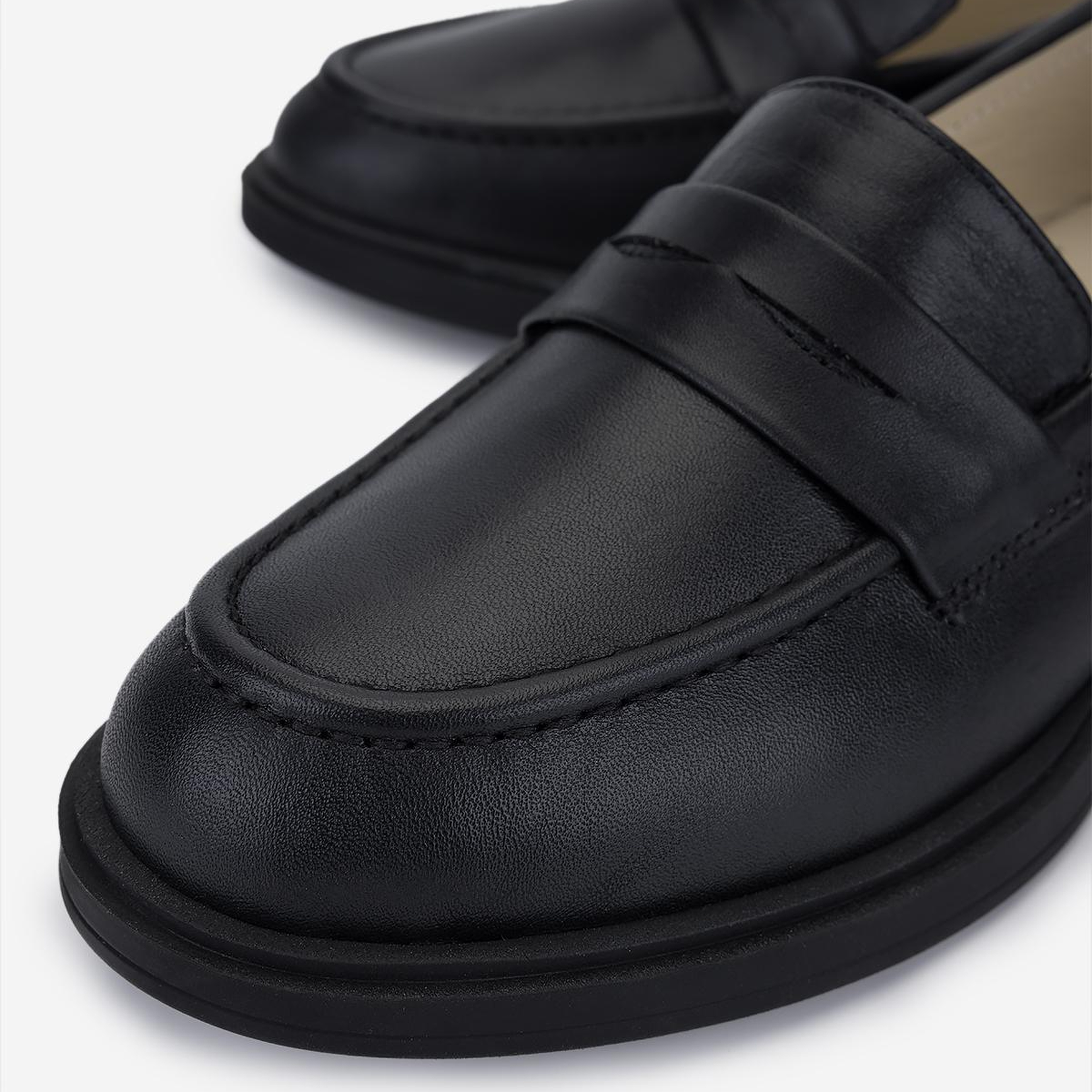 Valmenti Kadın Hakiki Deri Siyah Loafer Ayakkabı