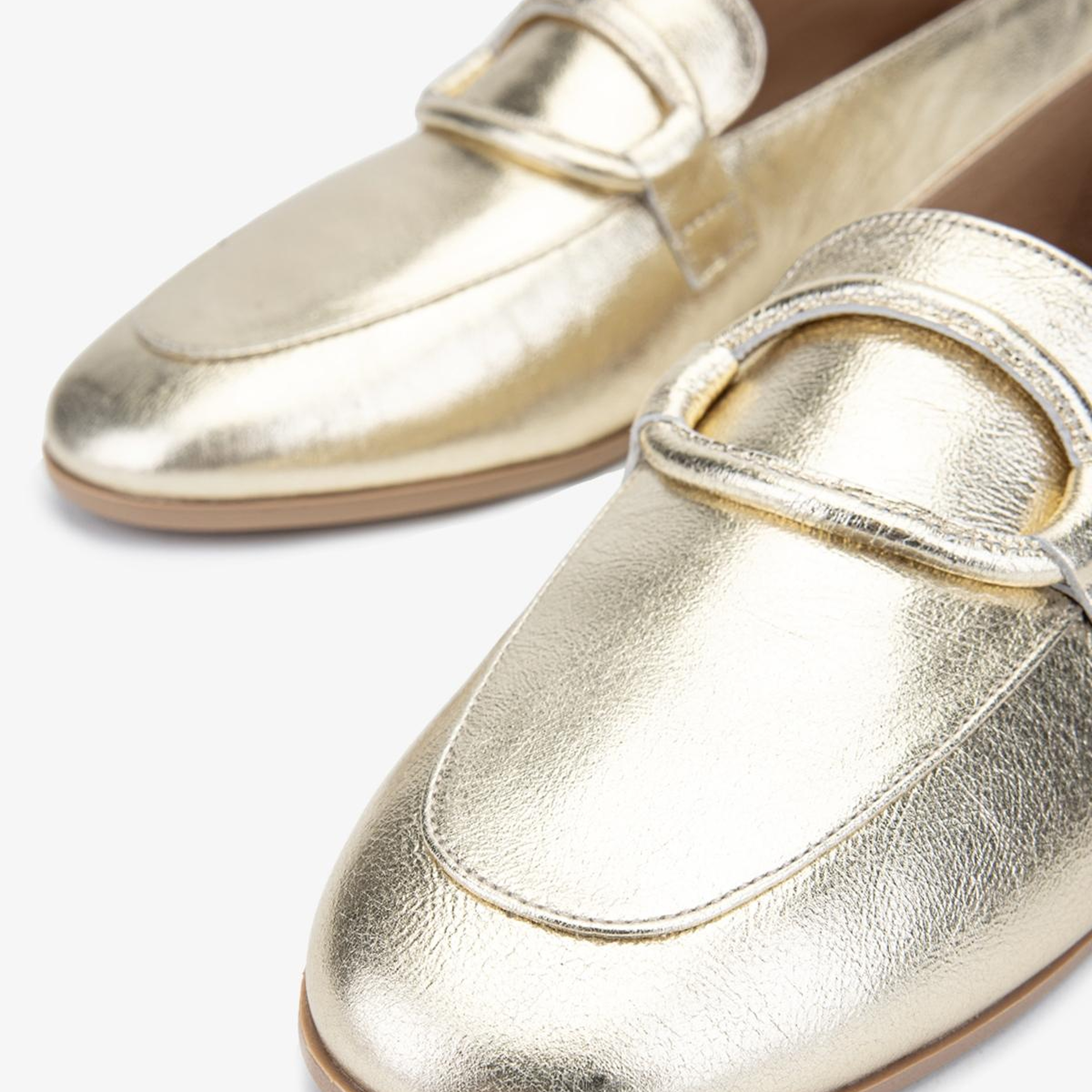 Valmenti Kadın Hakiki Deri Gold Loafer Ayakkabı