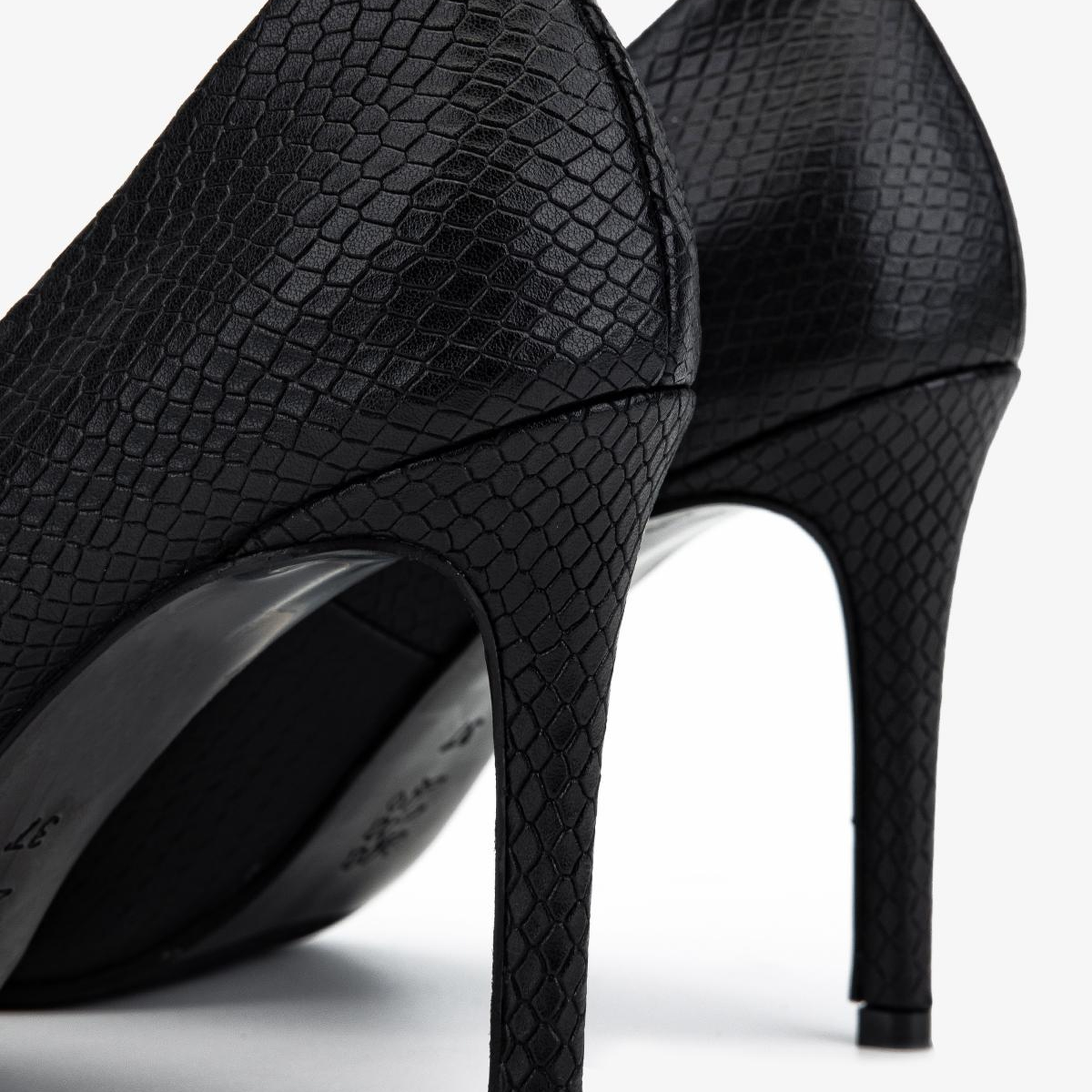 Valmenti Kadın Hakiki Deri Siyah Yılan Desen Stiletto Ayakkabı
