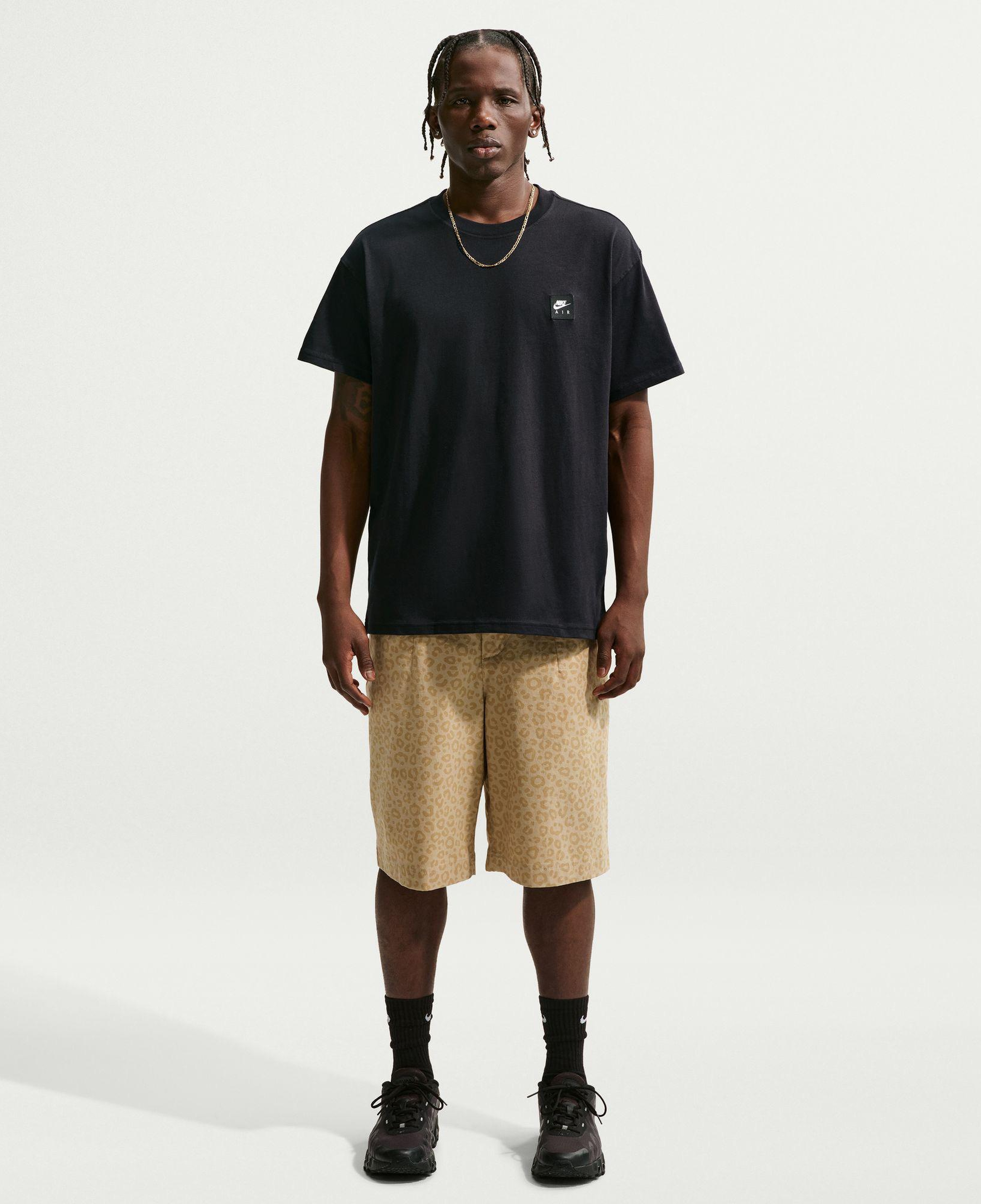 Nike Sportswear Air Box Erkek Siyah Tişört