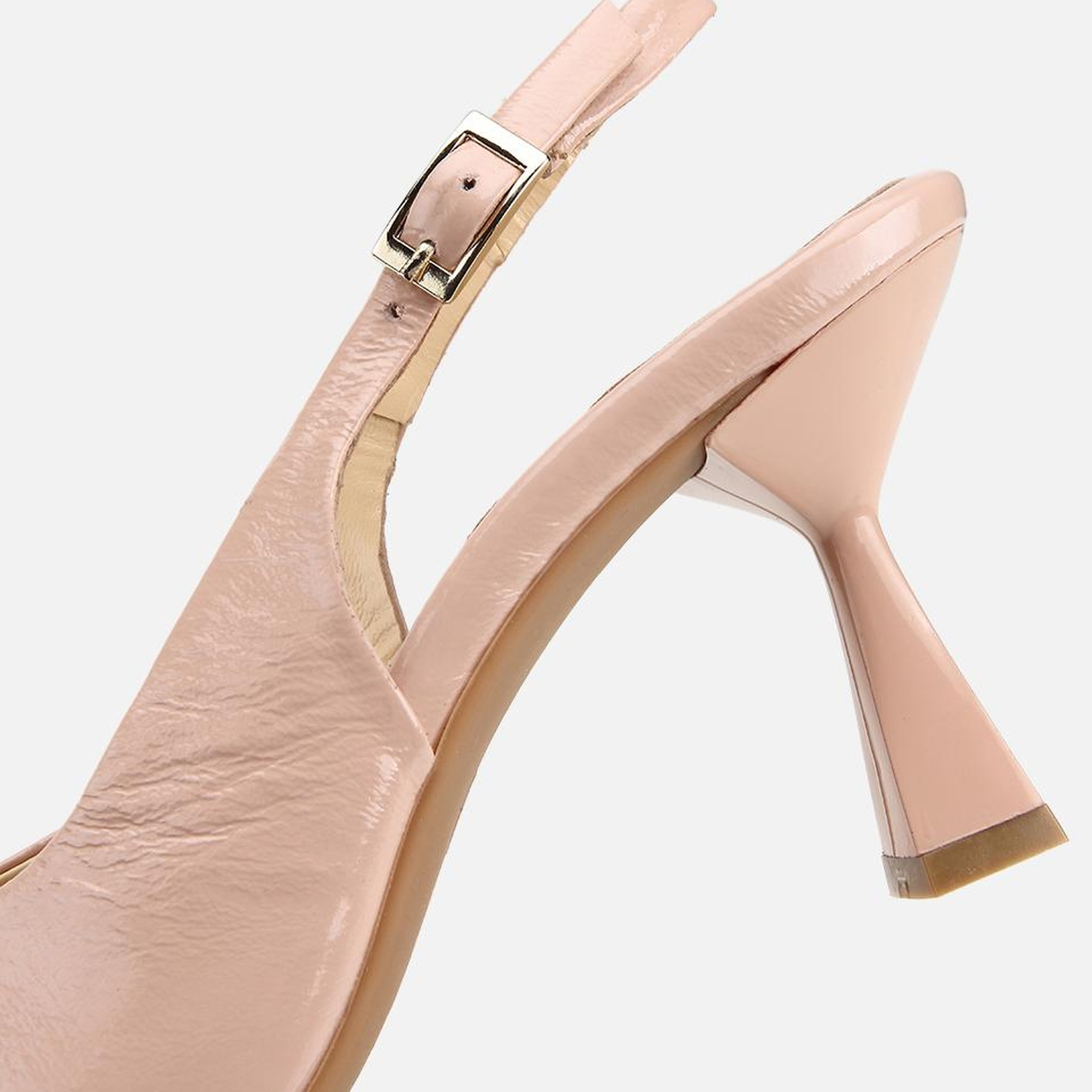 Kadın Rugan Deri Bej Sivri Burunlu Arkası Açık Kısa Topuklu Stiletto