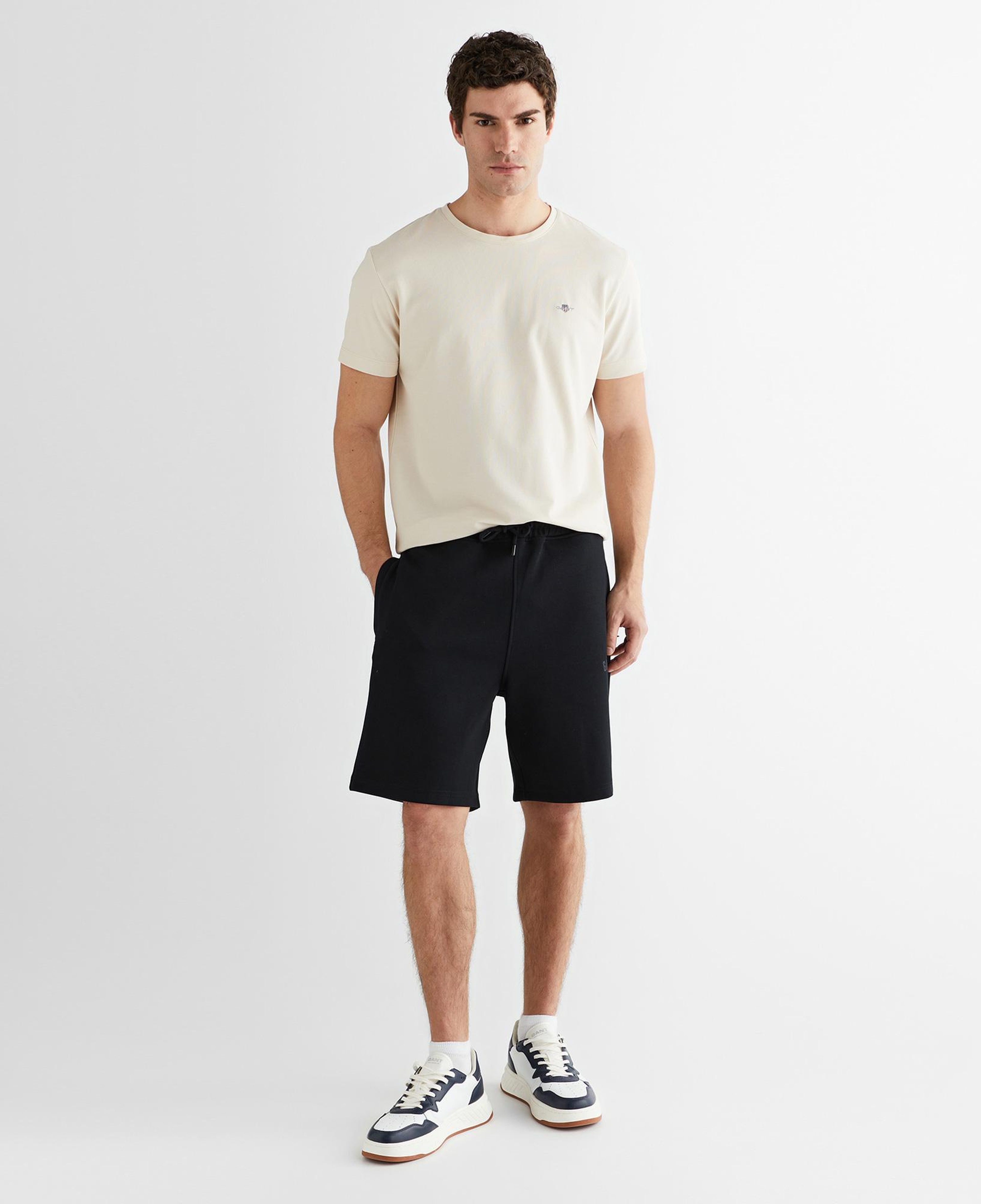 GANT Erkek Siyah Regular Fit Logolu Şort