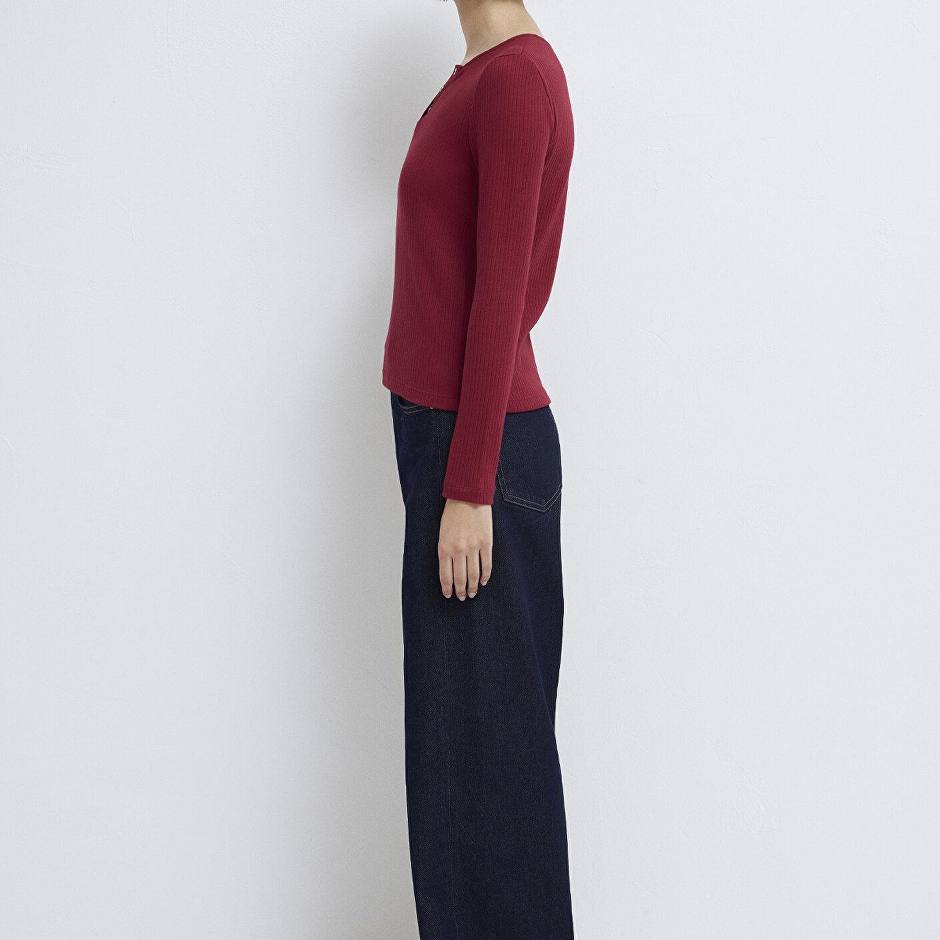 Mavi Uzun Kollu Düğme Detaylı Kırmızı Tişört Slim Fit / Dar Kesim 1613756-70431
