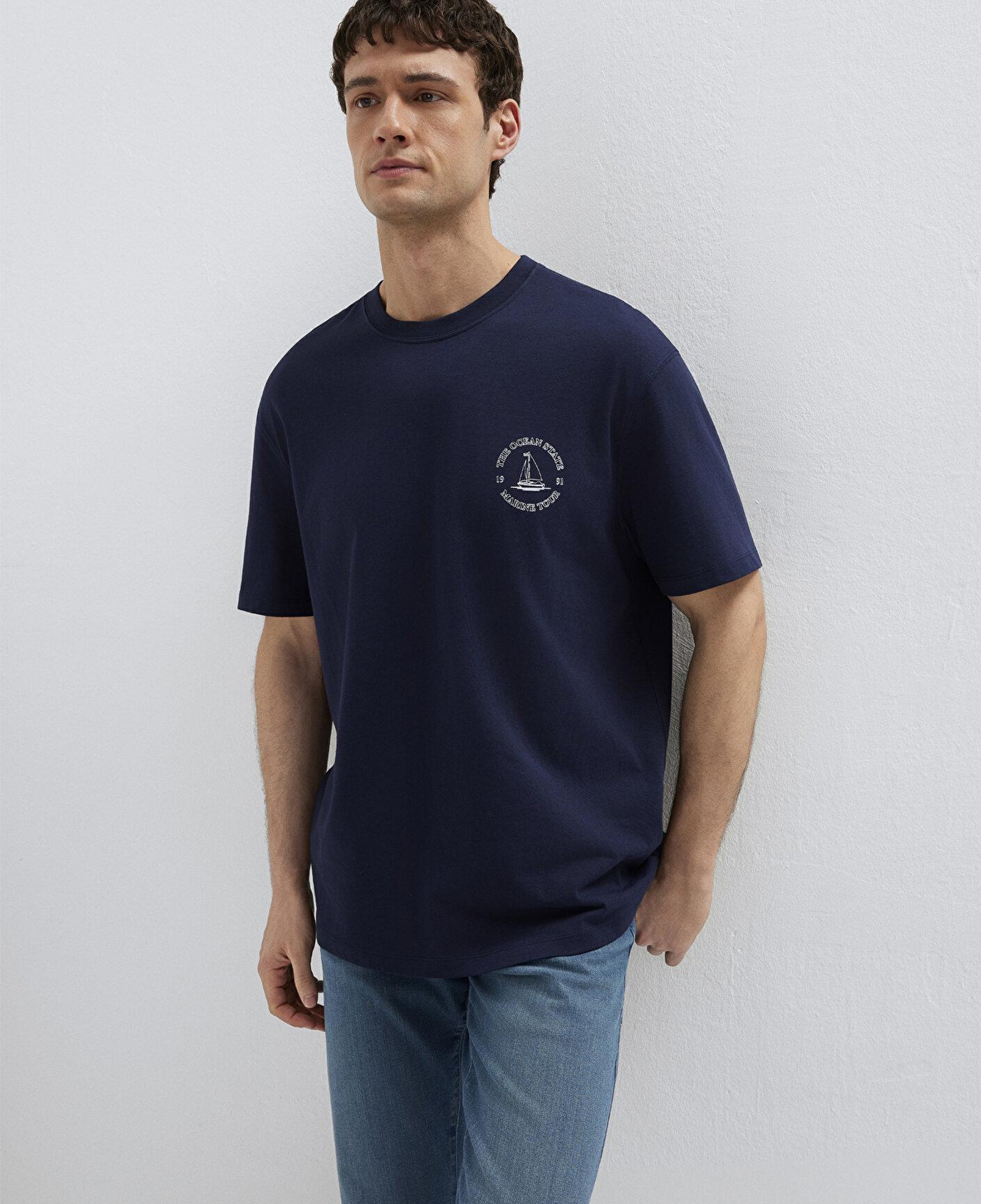 Mavi Baskılı Lacivert Tişört Loose Fit / Bol Rahat Kesim 0613282-82318