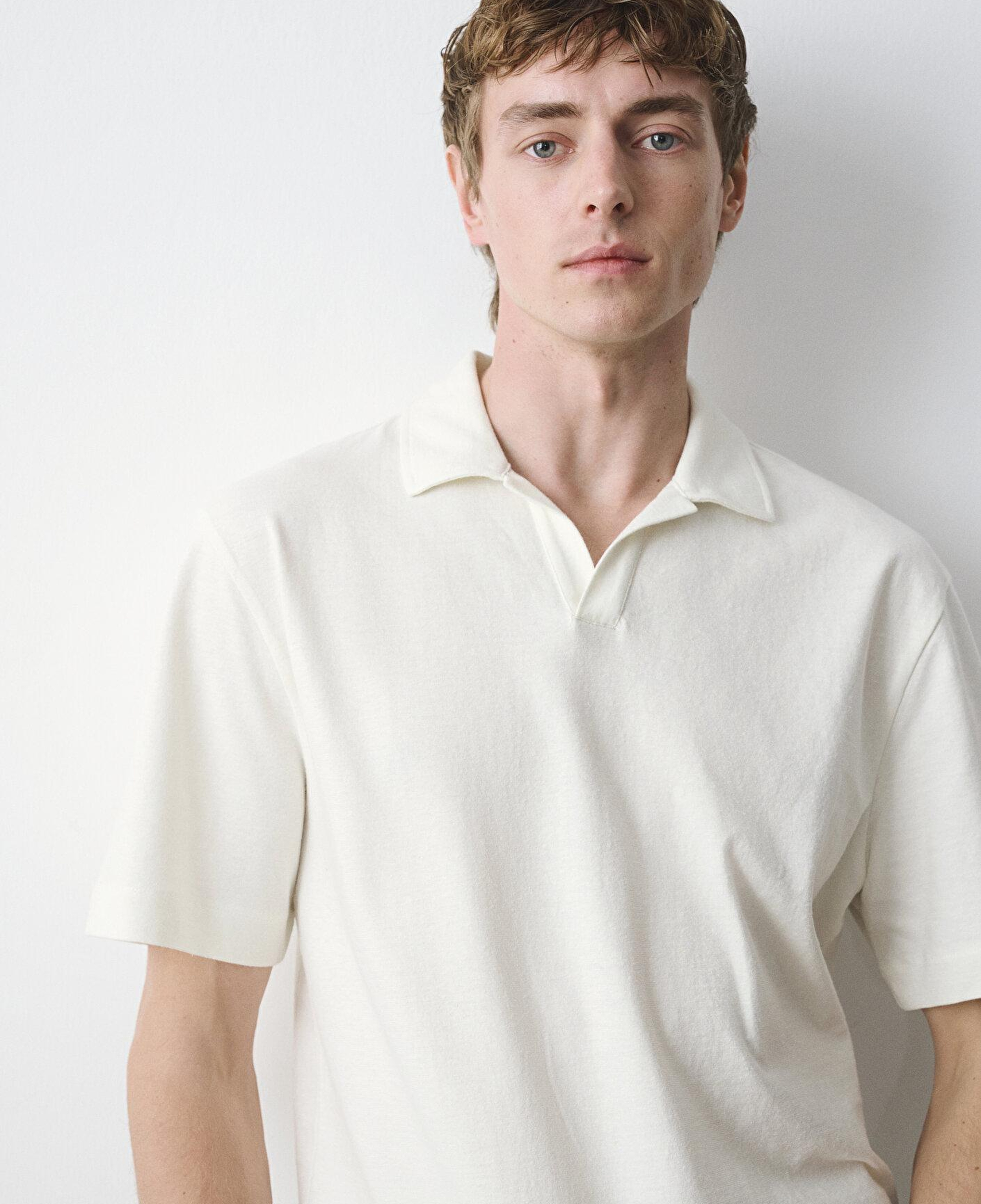Mavi Keten Karışımlı Ekru Polo Tişört Loose Fit / Bol Rahat Kesim 0613341-80194