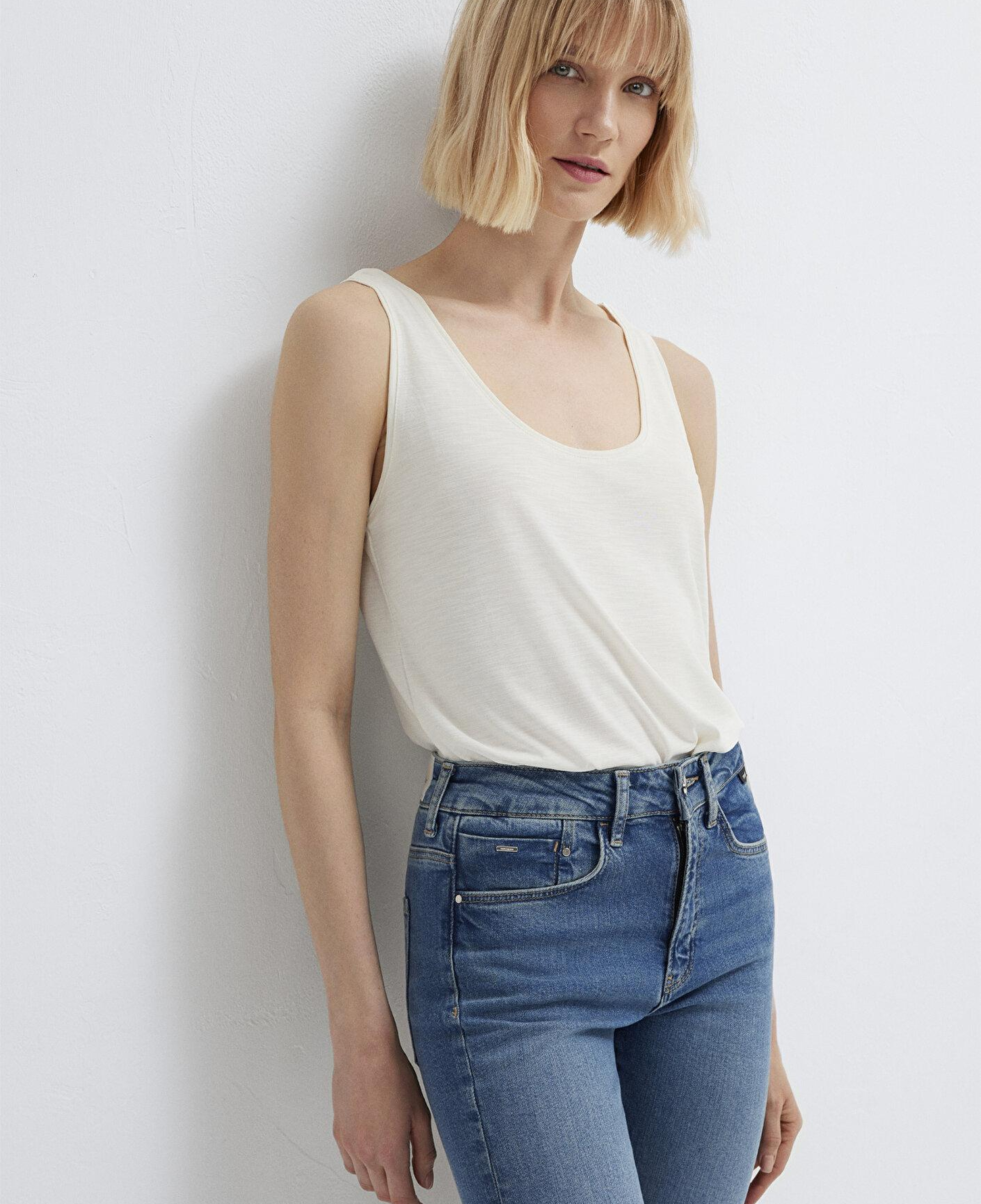 Mavi Ekru Atlet Slim Fit / Dar Kesim 1613216-70057