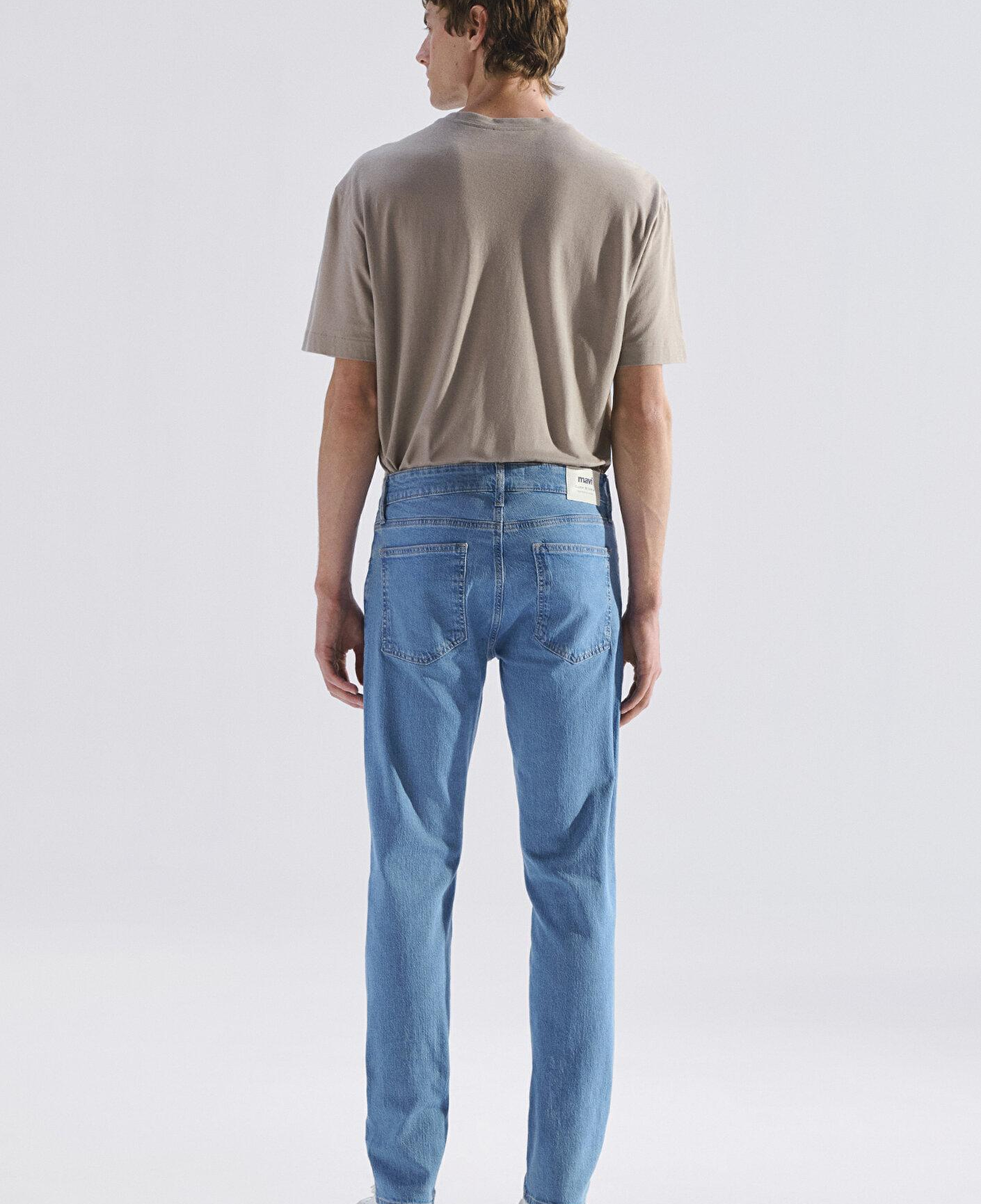 Mavi Marcus Classic Denim Puslu Açık Mavi Jean Pantolon 00351A3274