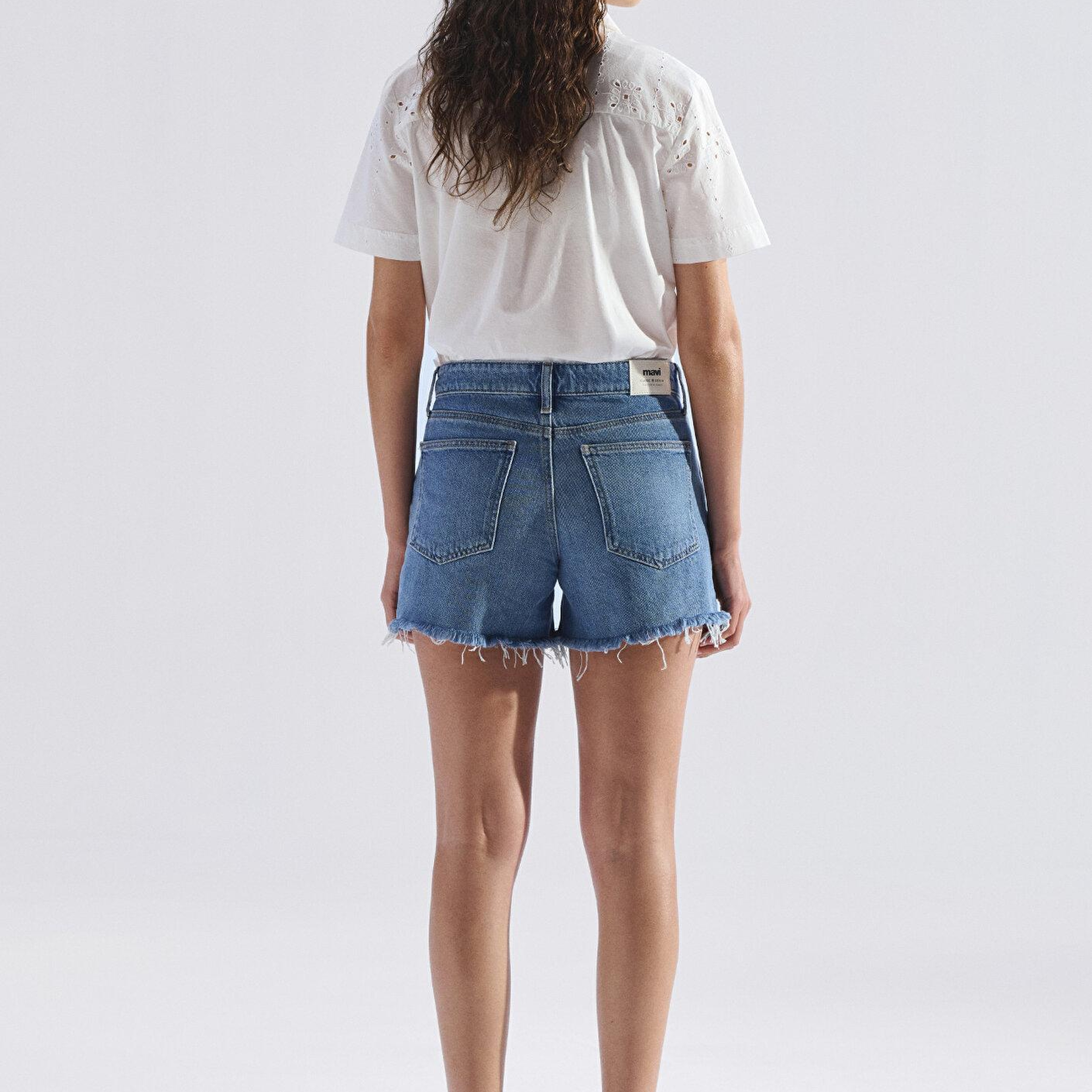 Mavi TAYLOR SHORT Classic Denim Koyu Mavi Jean Şort 1421021-A3194