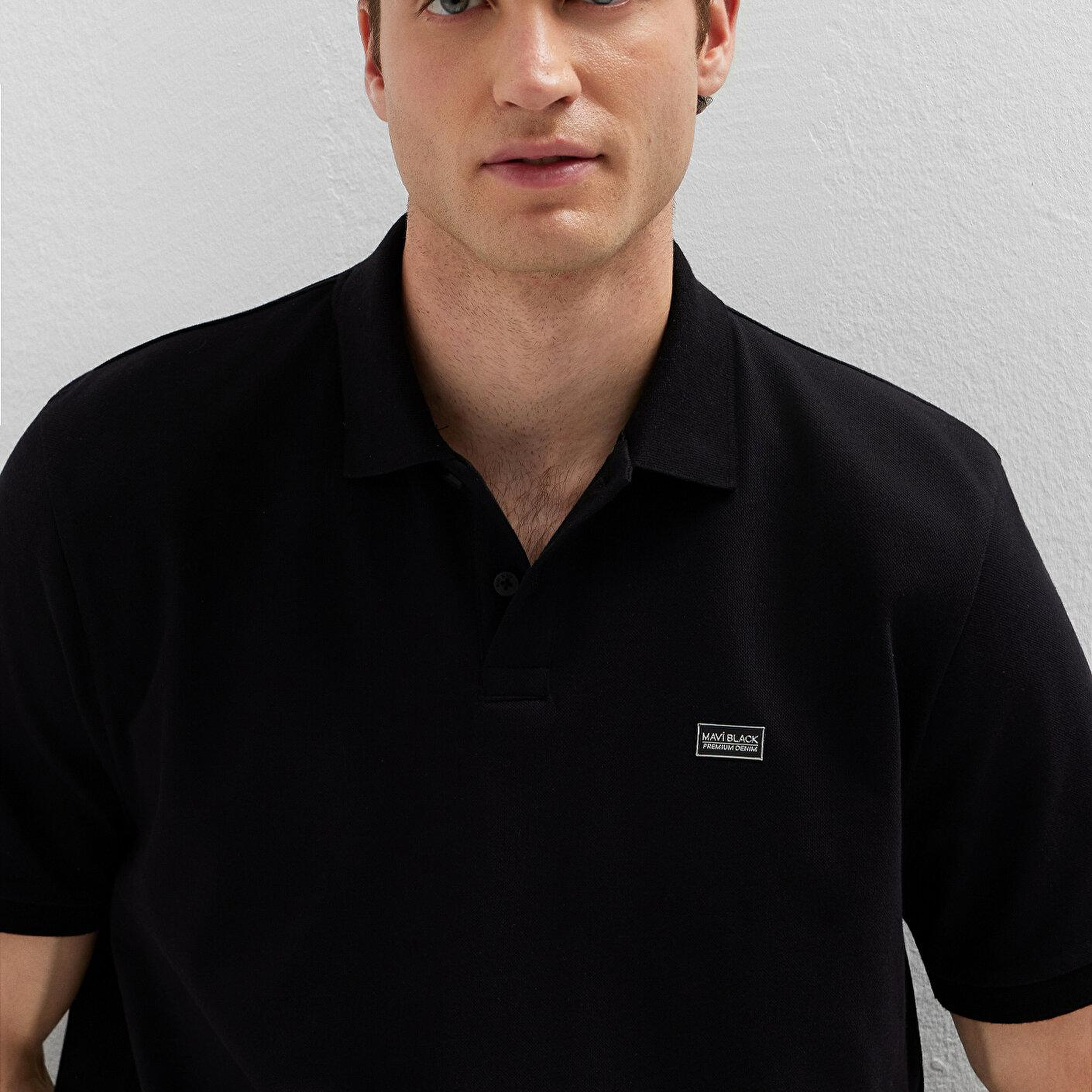 Mavi Siyah Tişört Regular Fit / Normal Kesim 0613661-900