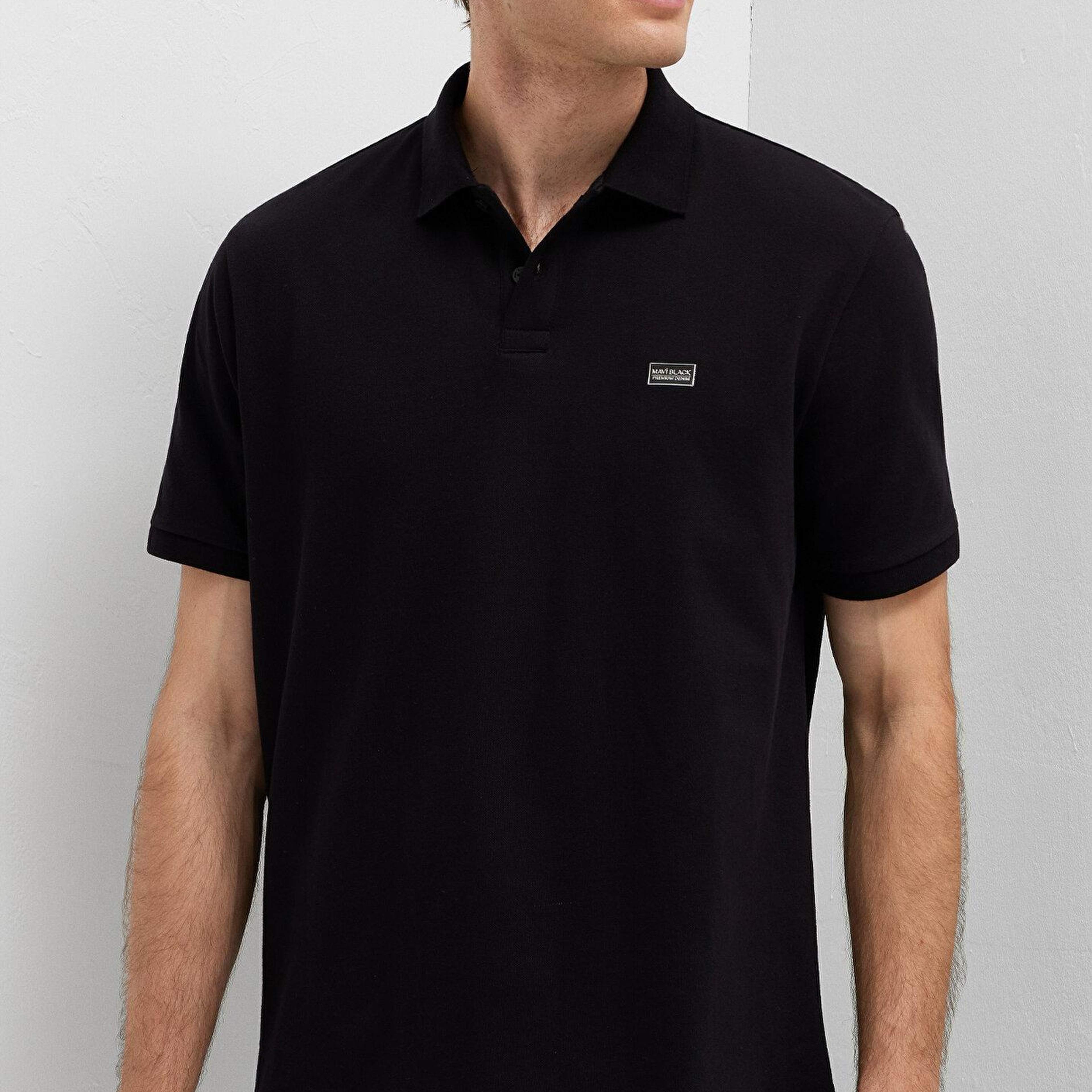 Mavi Siyah Tişört Regular Fit / Normal Kesim 0613661-900