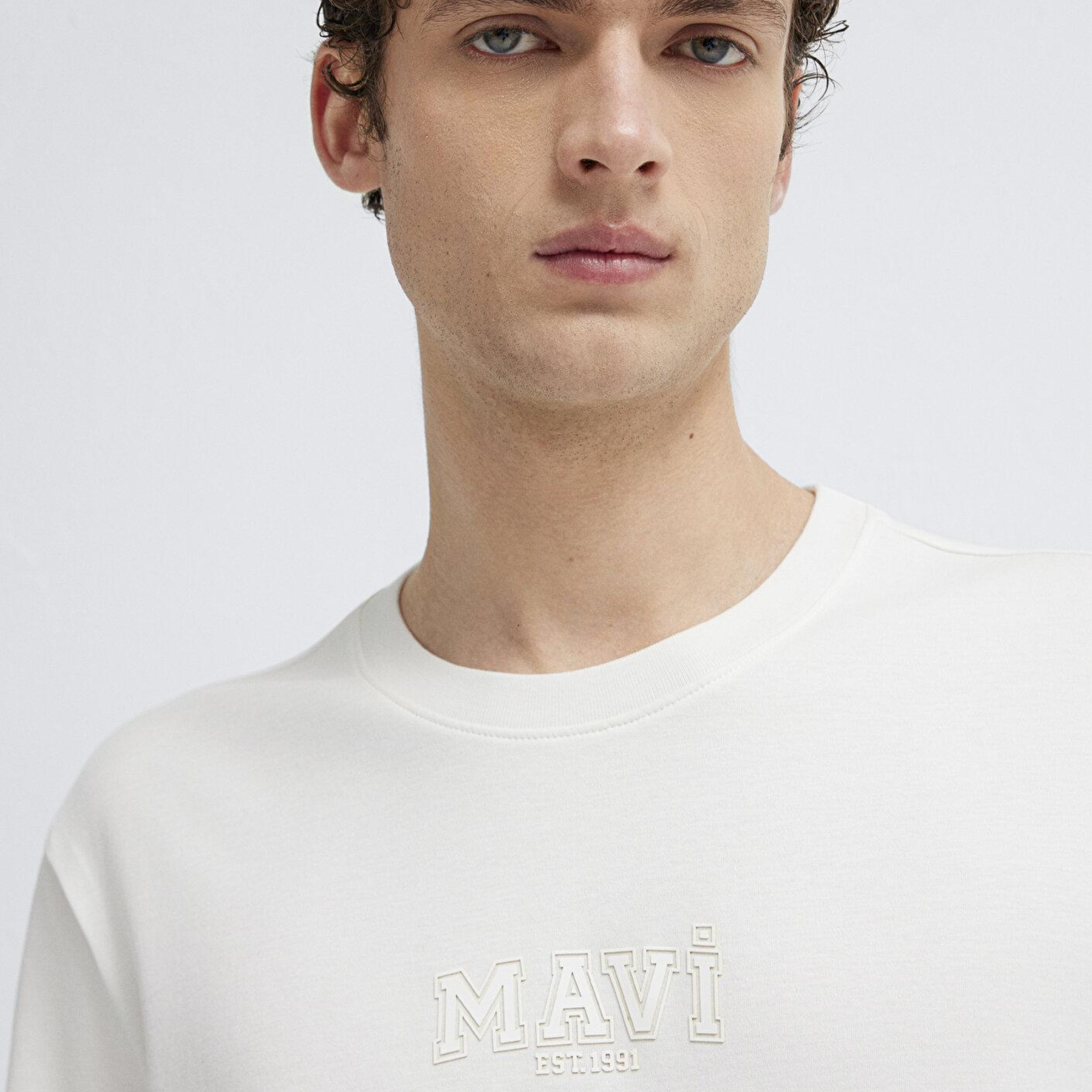 Mavi Mavi Logo Ekru Tişört Regular Fit / Normal Kesim 0613662-70057