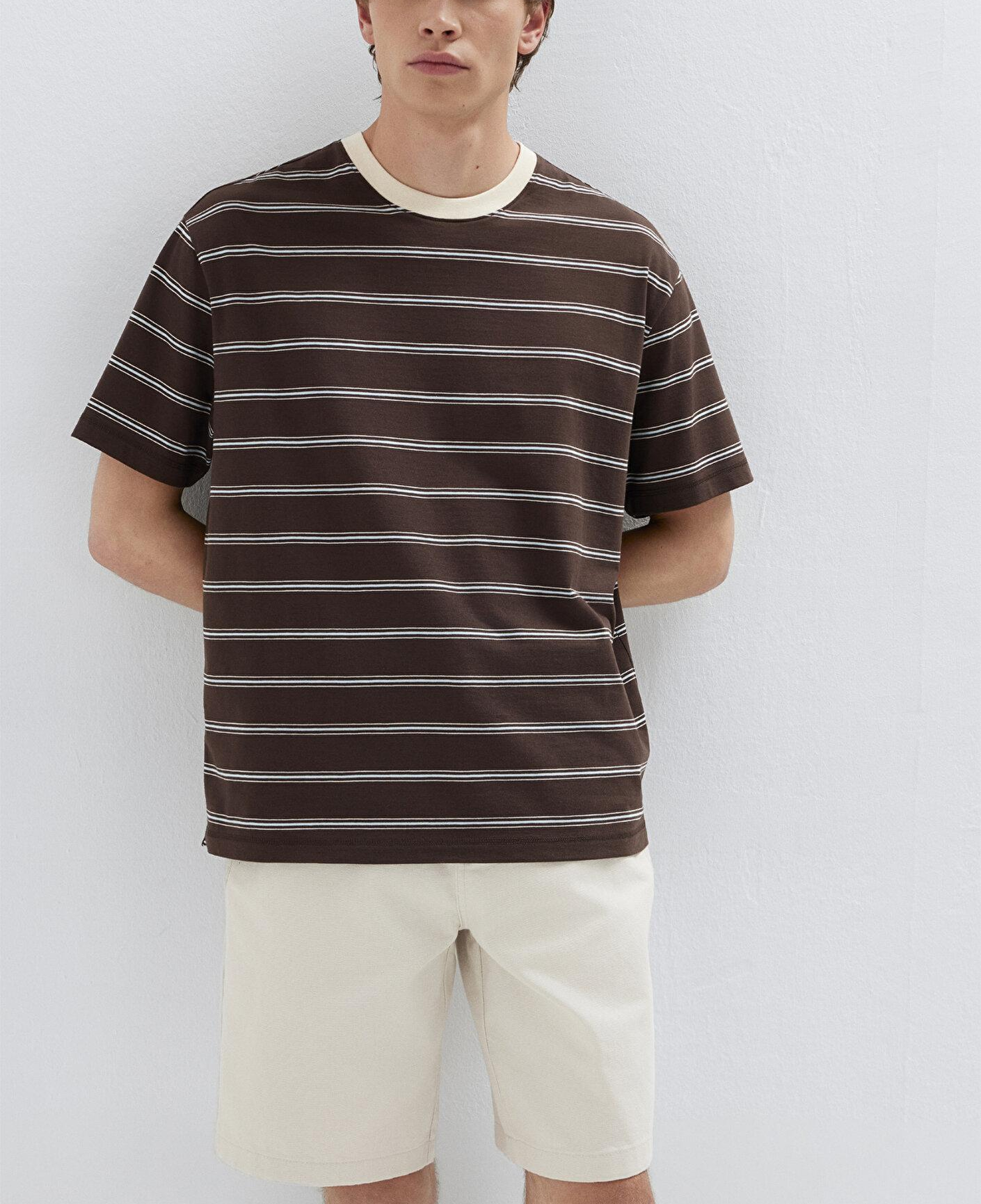 Mavi Çizgili Kahverengi Tişört Loose Fit / Bol Rahat Kesim 0613644-70220