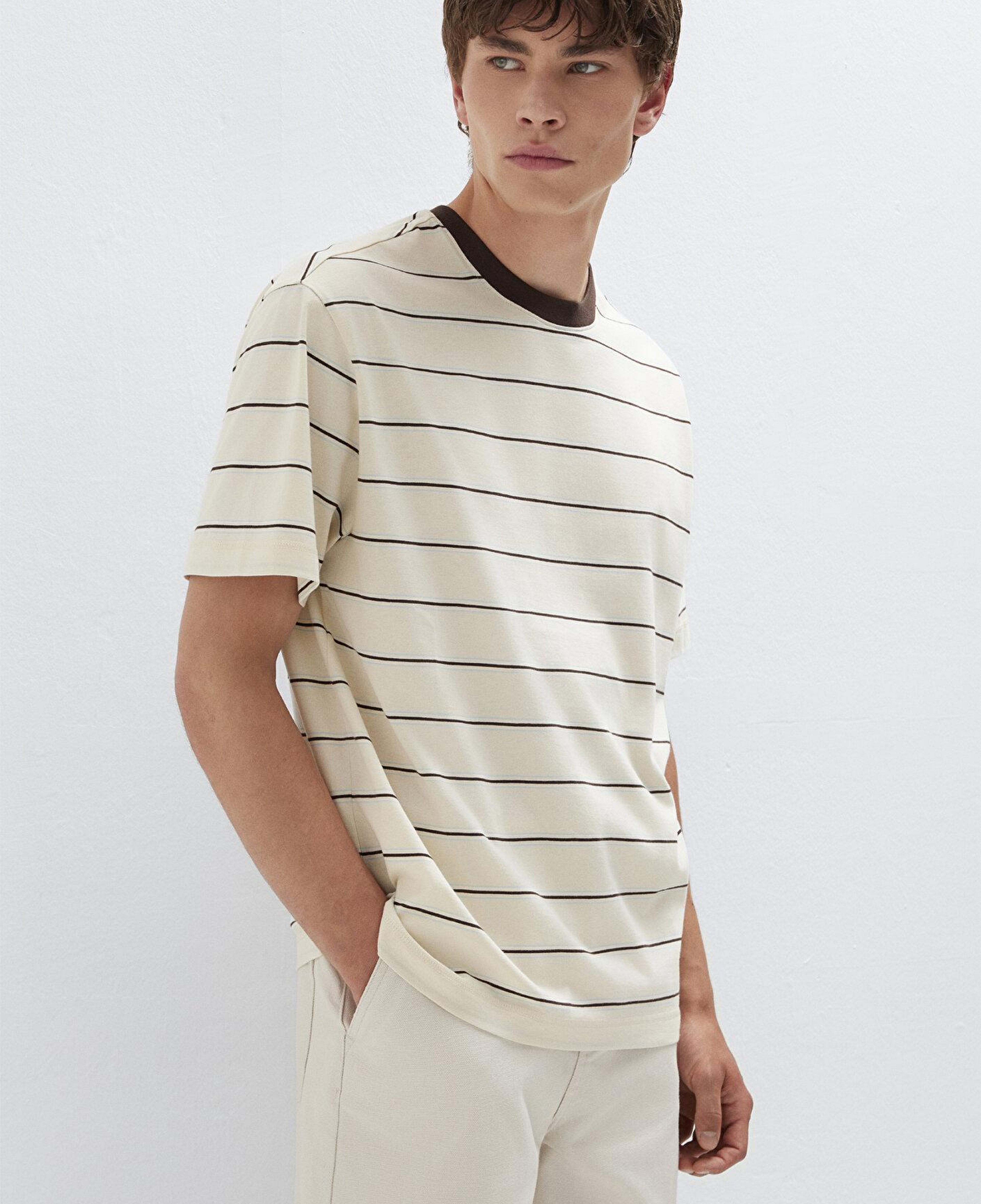 Mavi Çizgili Ekru Tişört Loose Fit / Bol Rahat Kesim 0613644-70055
