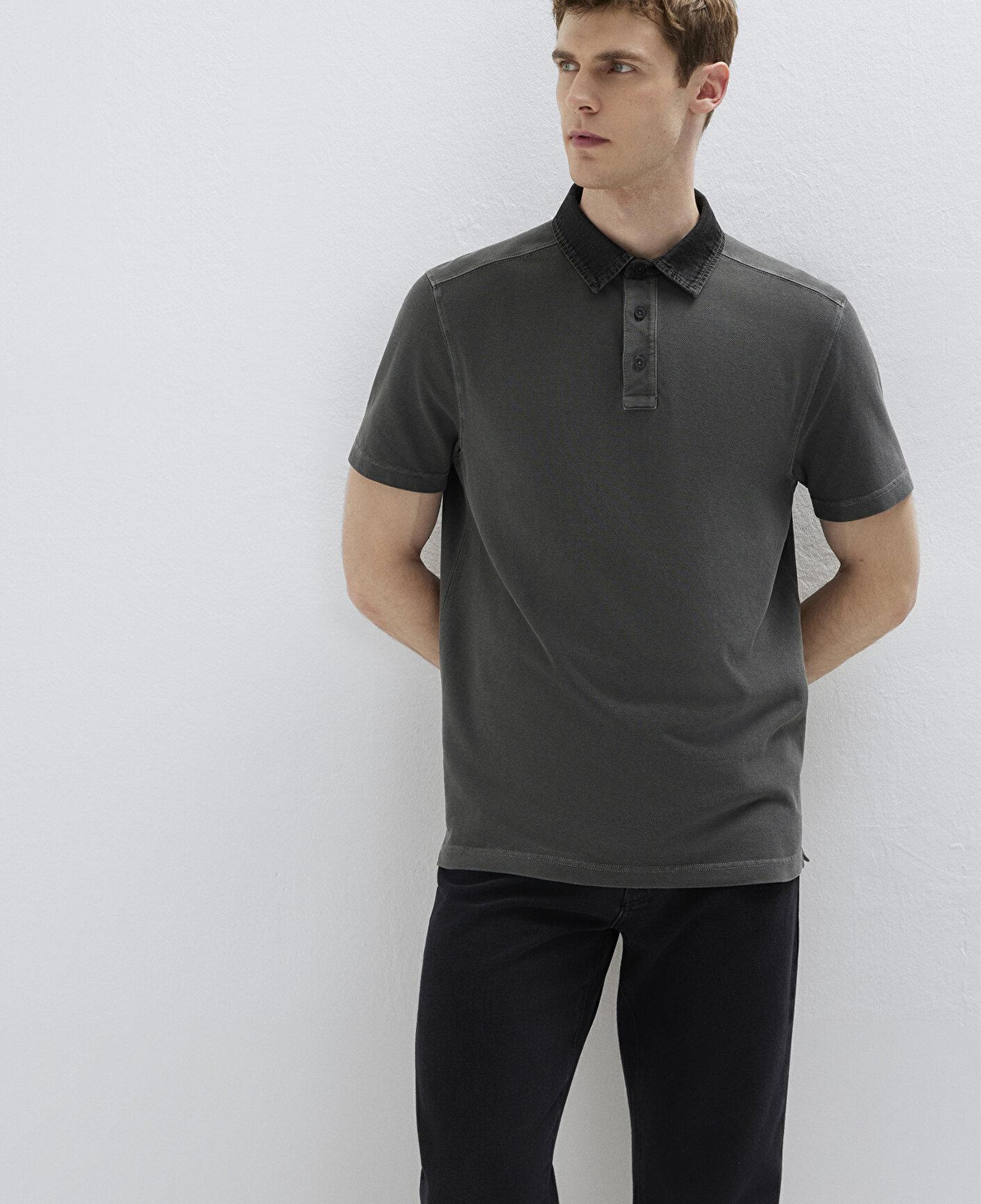 Mavi Siyah Tişört Regular Fit / Normal Kesim 0613659-900