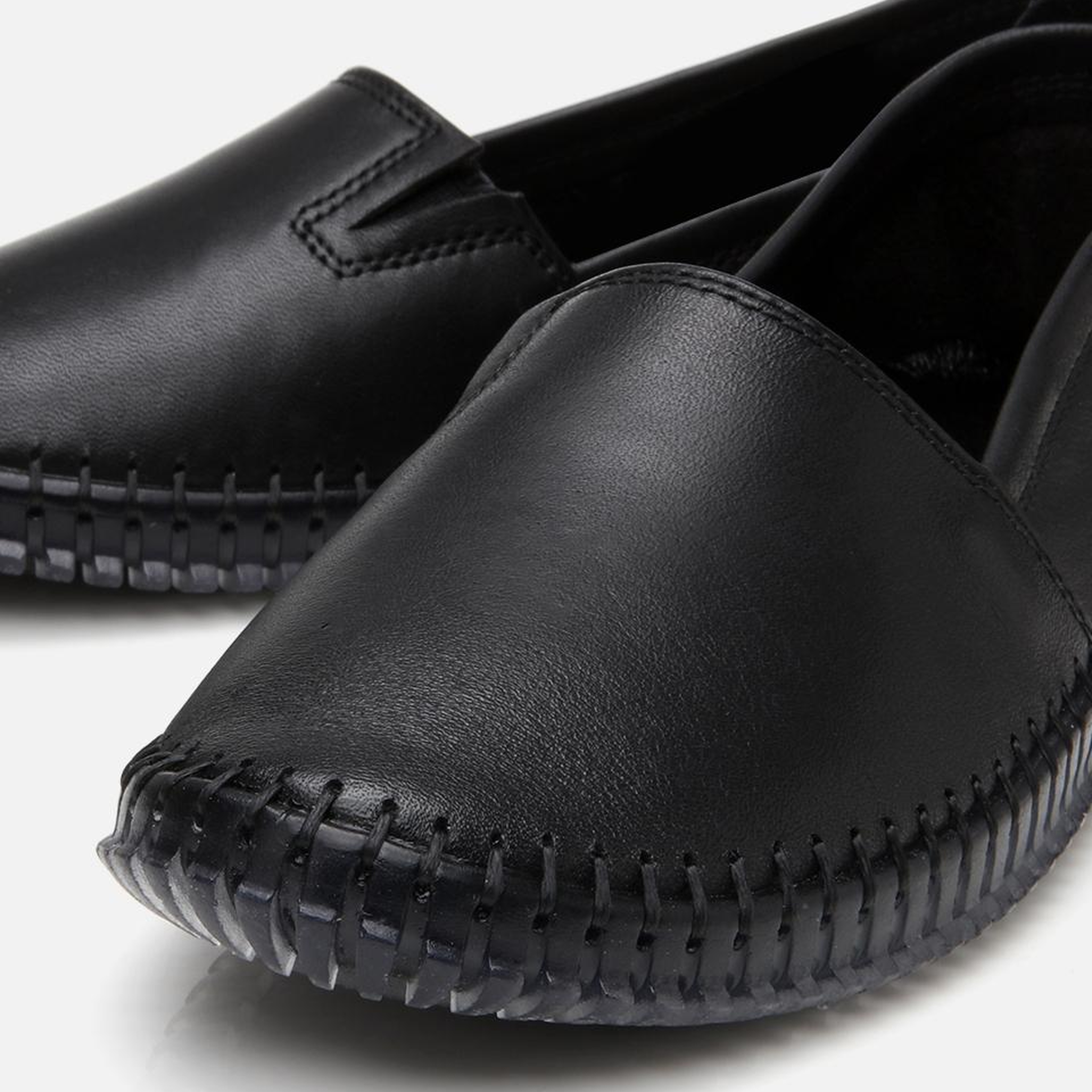 Kadın Deri Siyah Ultra Esnek Tabanlı Comfort Ayakkabı