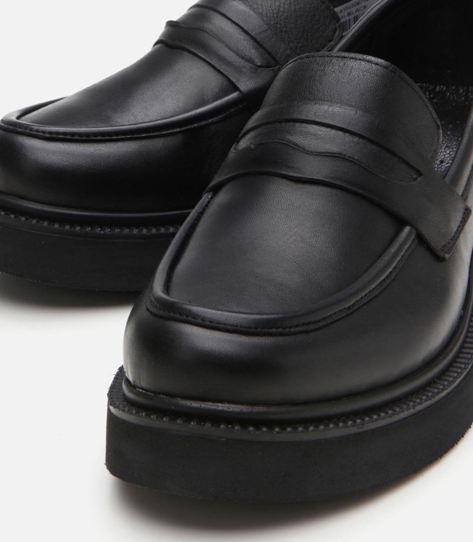 Kadın Deri Siyah Kalın Tabanlı Klasik Loafer