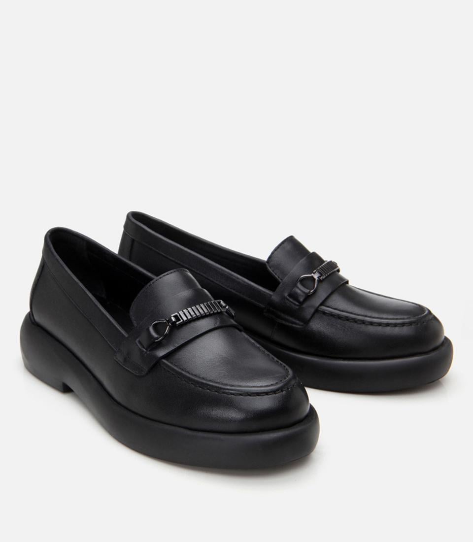 Kadın Deri Siyah Tokalı Şık Klasik Loafer