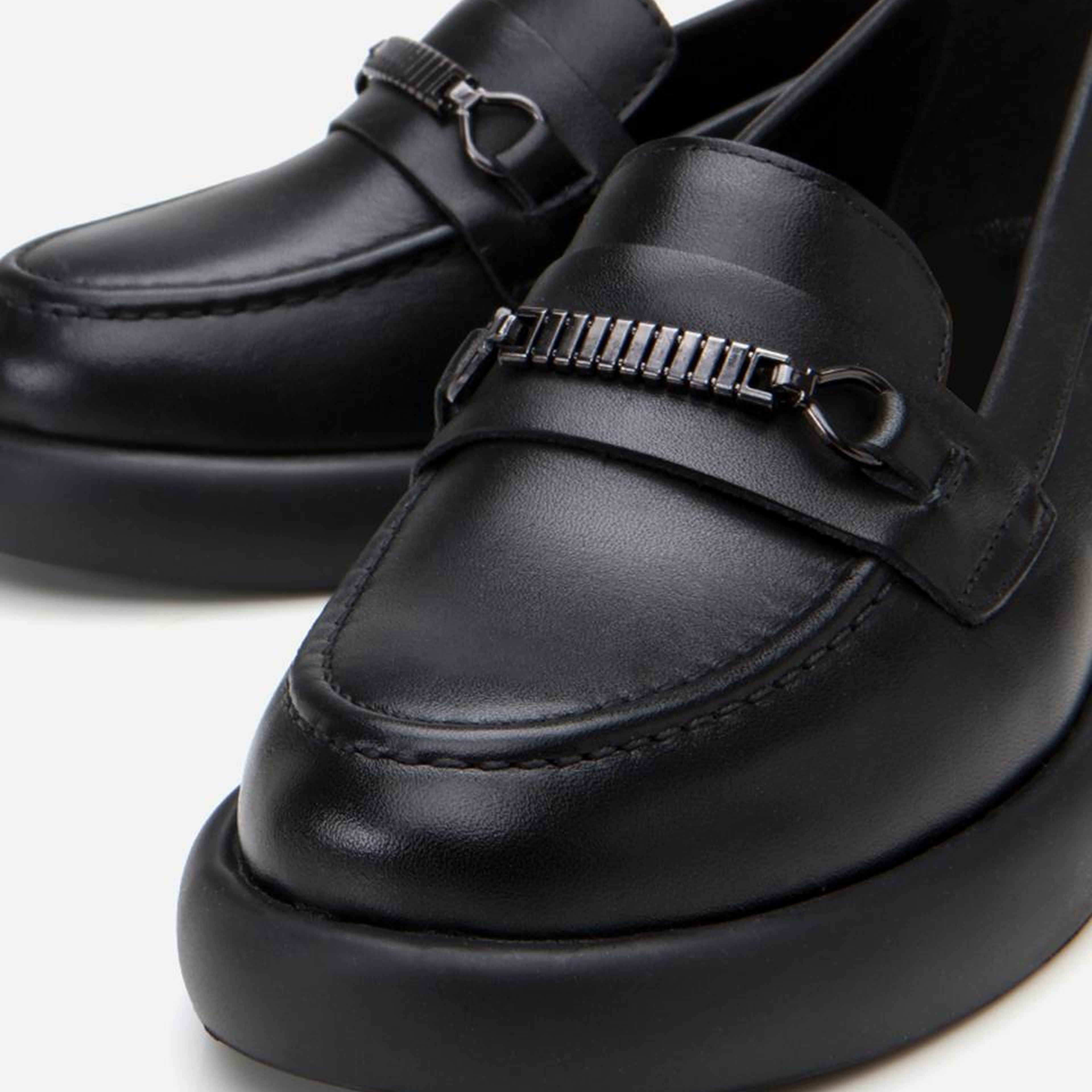 Kadın Deri Siyah Tokalı Şık Klasik Loafer