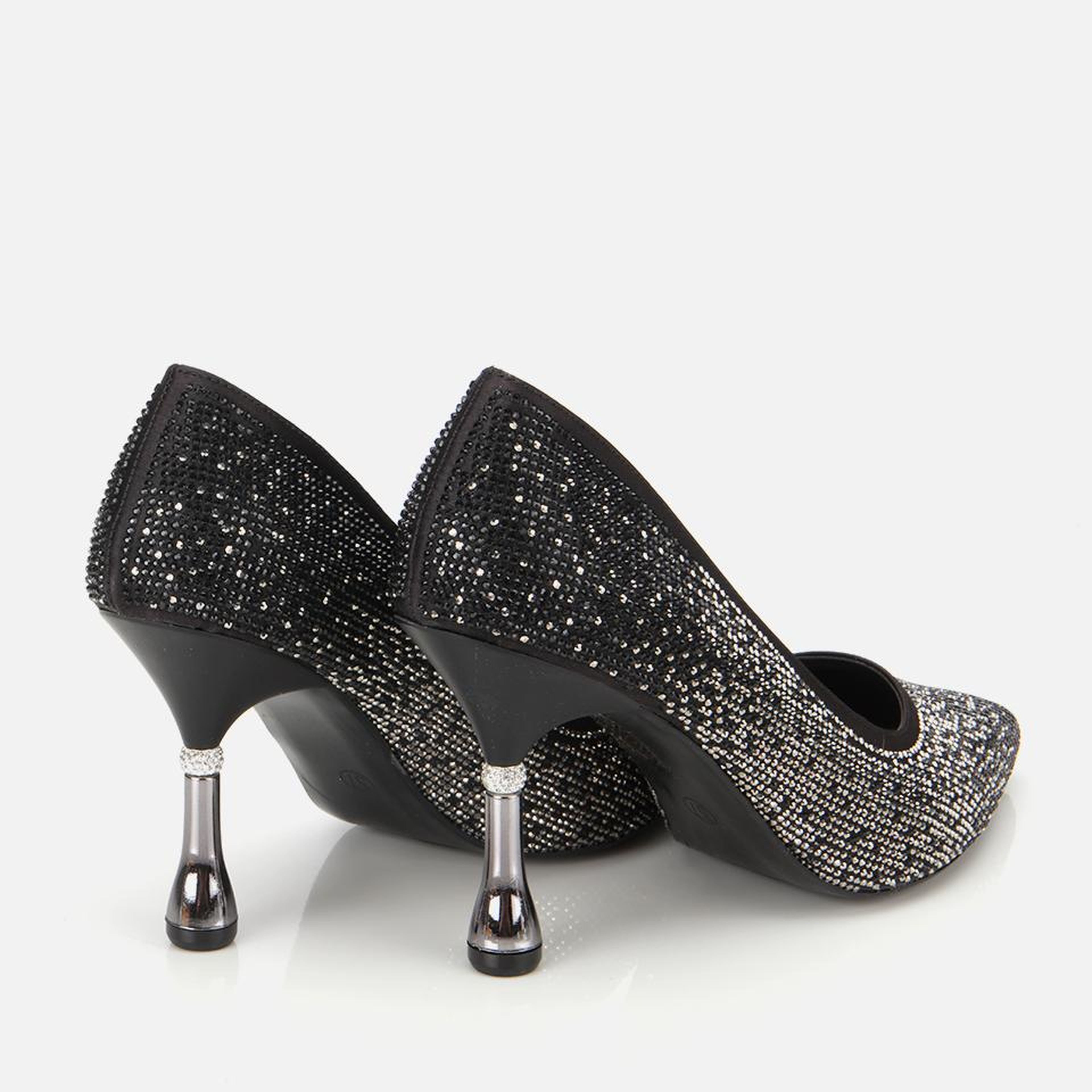 Kadın Siyah Taşlı İnce Topuklu Stiletto