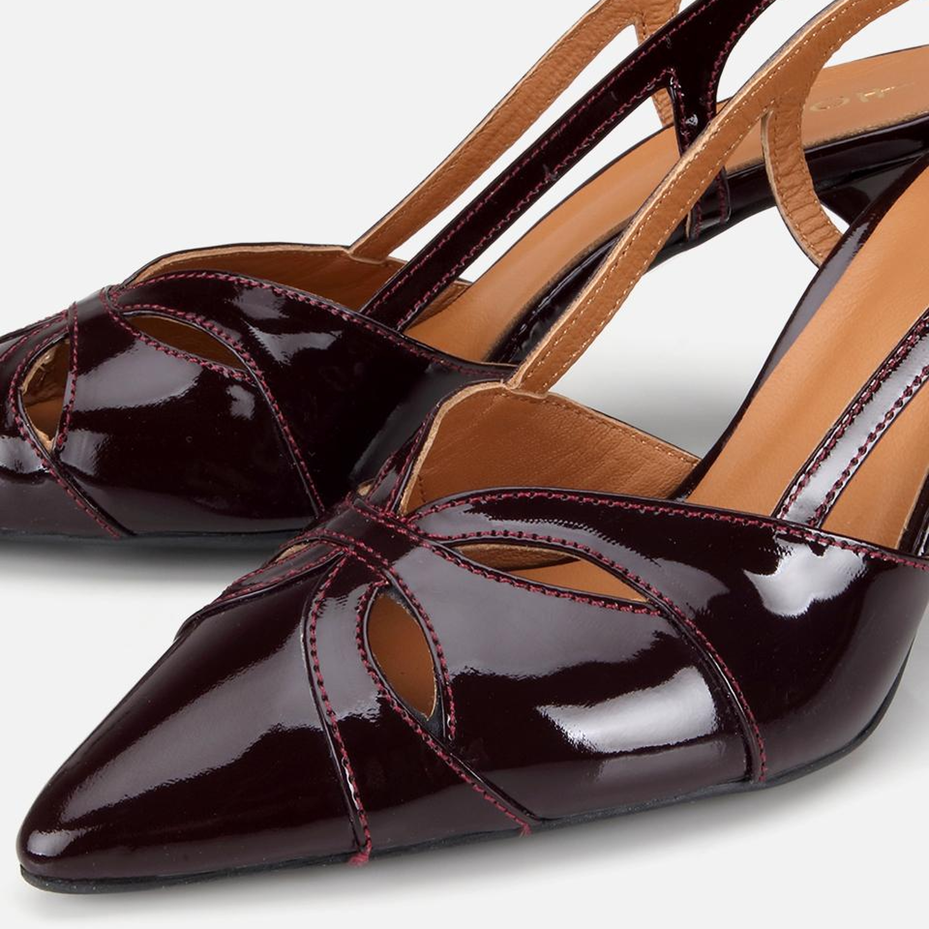 Kadın Rugan Deri Bordo Arkası Açık Kısa Topuklu Stiletto