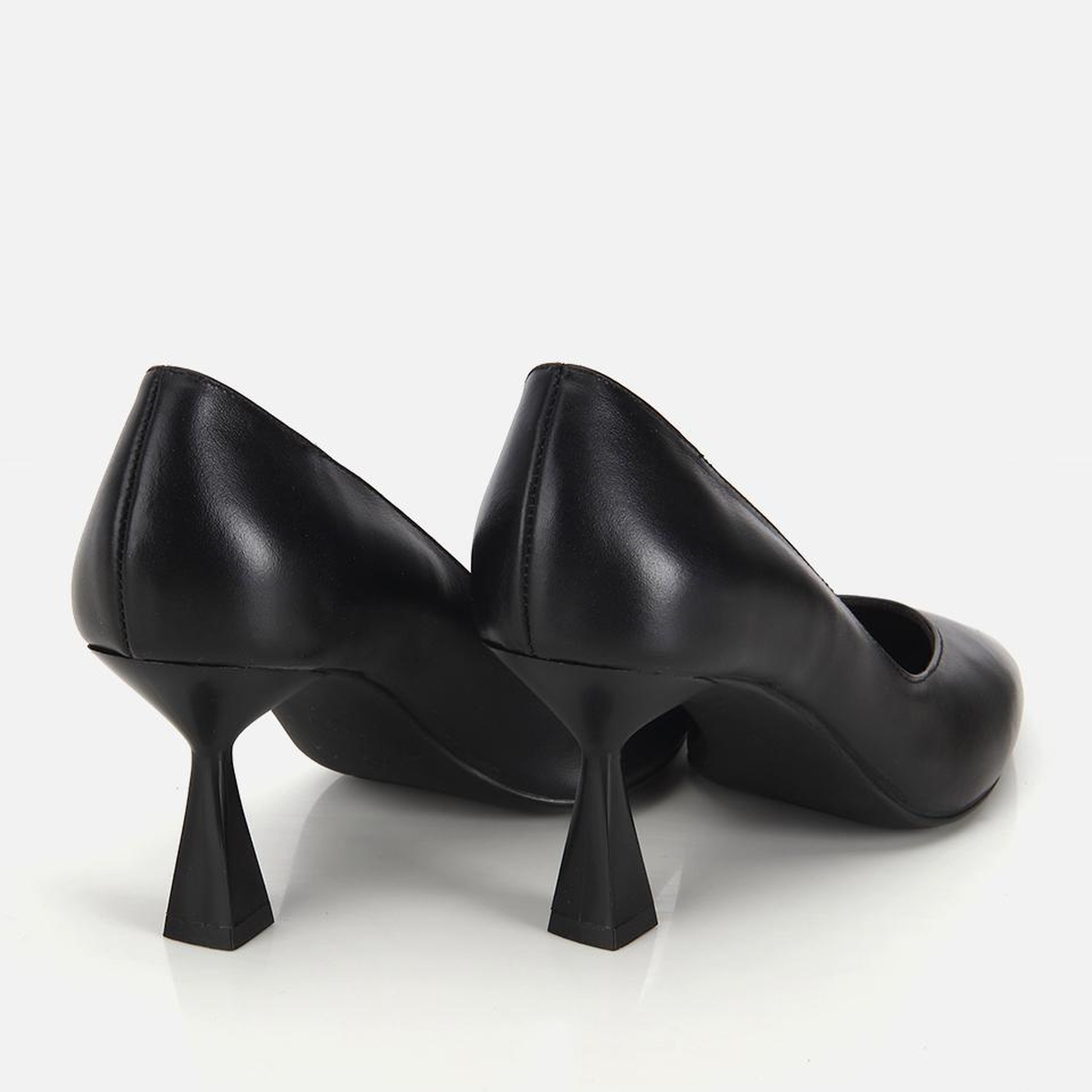Kadın Deri Siyah Kısa Topuklu Stiletto