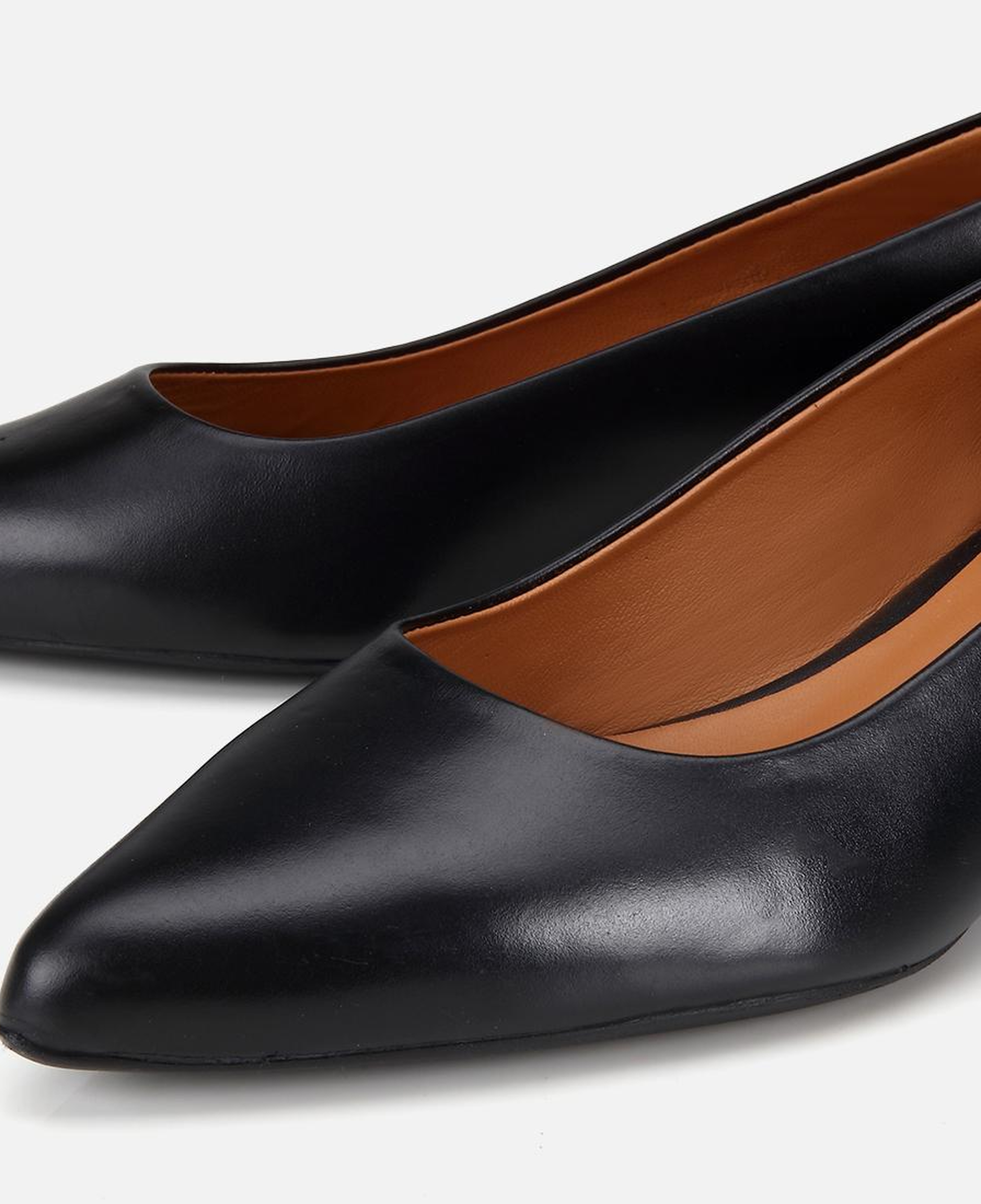 Kadın Deri Siyah Kısa Topuklu Klasik Stiletto