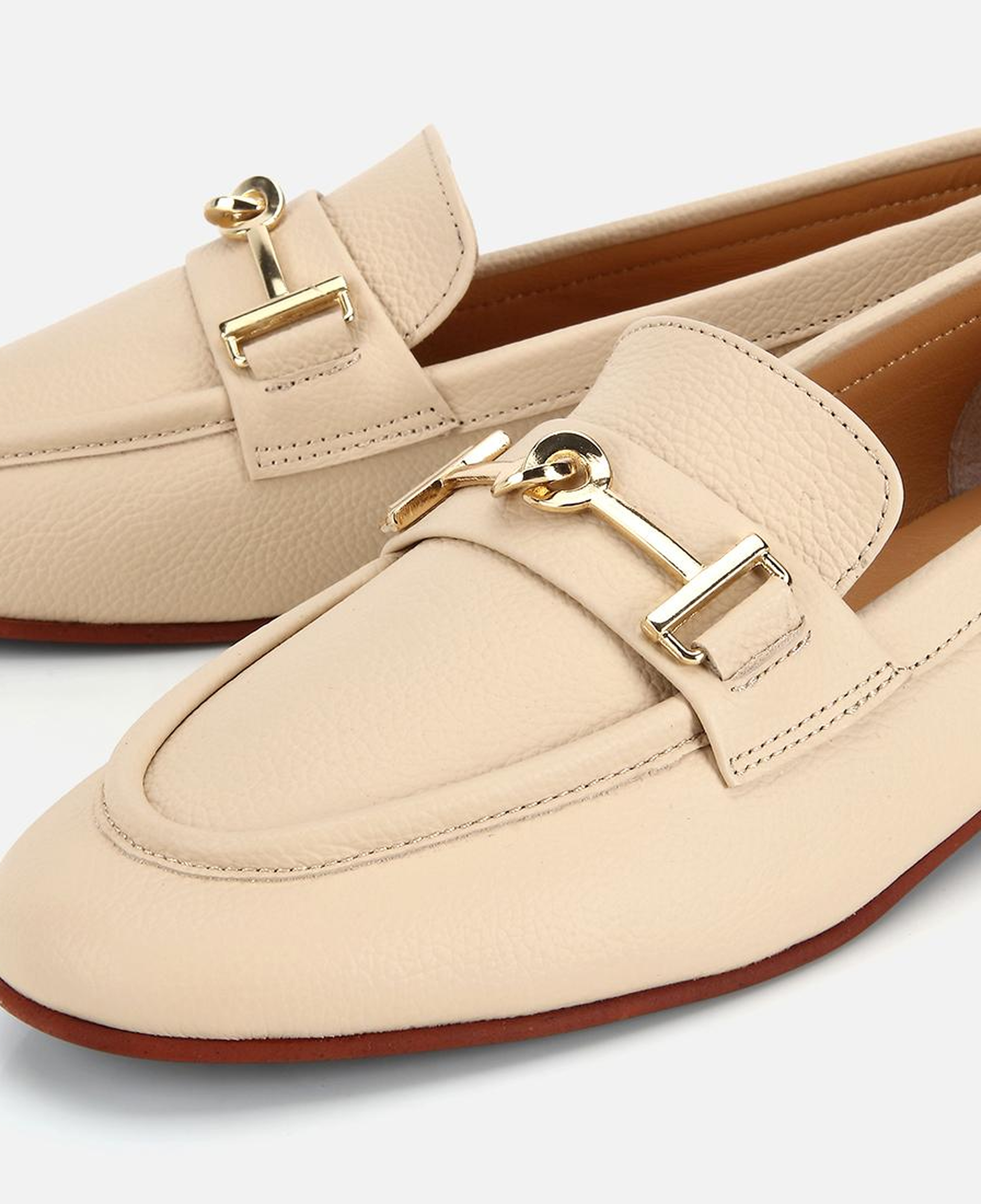 Kadın Deri Bej Yumuşak Dokulu Tokalı Klasik Loafer