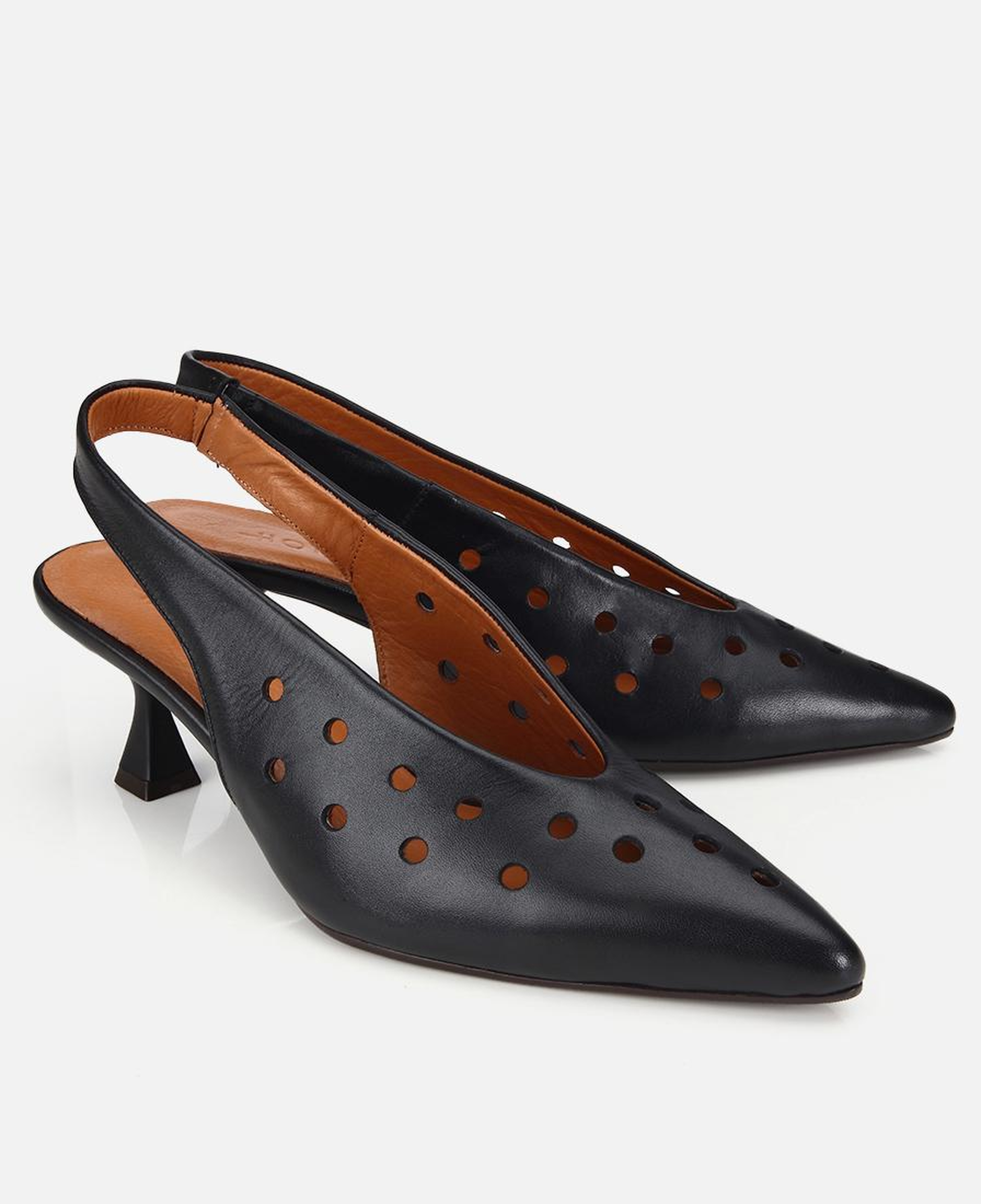 Kadın Deri Siyah Delikli Arkası Açık Kısa Topuklu Stiletto
