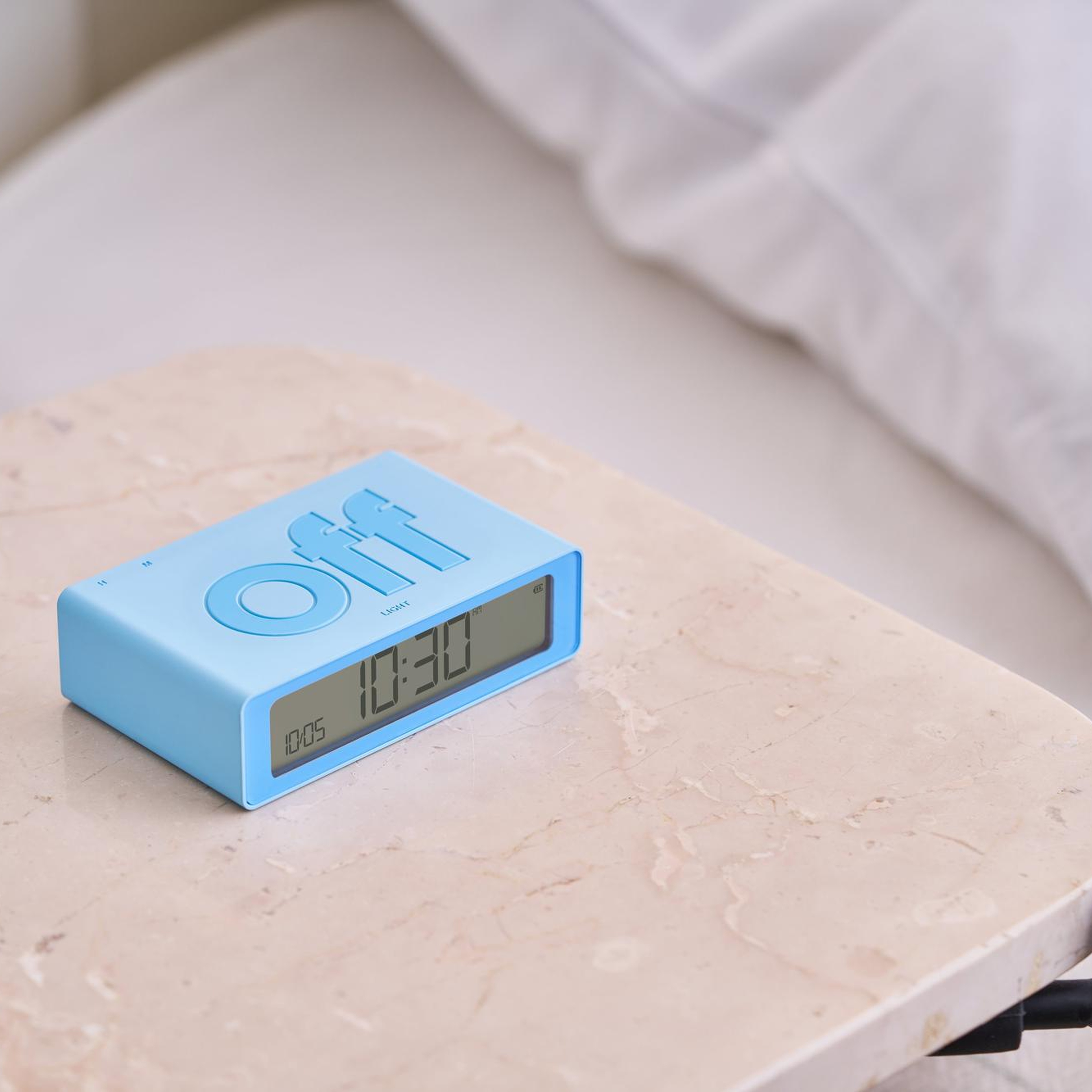 Lexon Flip Mini Şarj Edilebilir Alarm Saat Açık Mavi