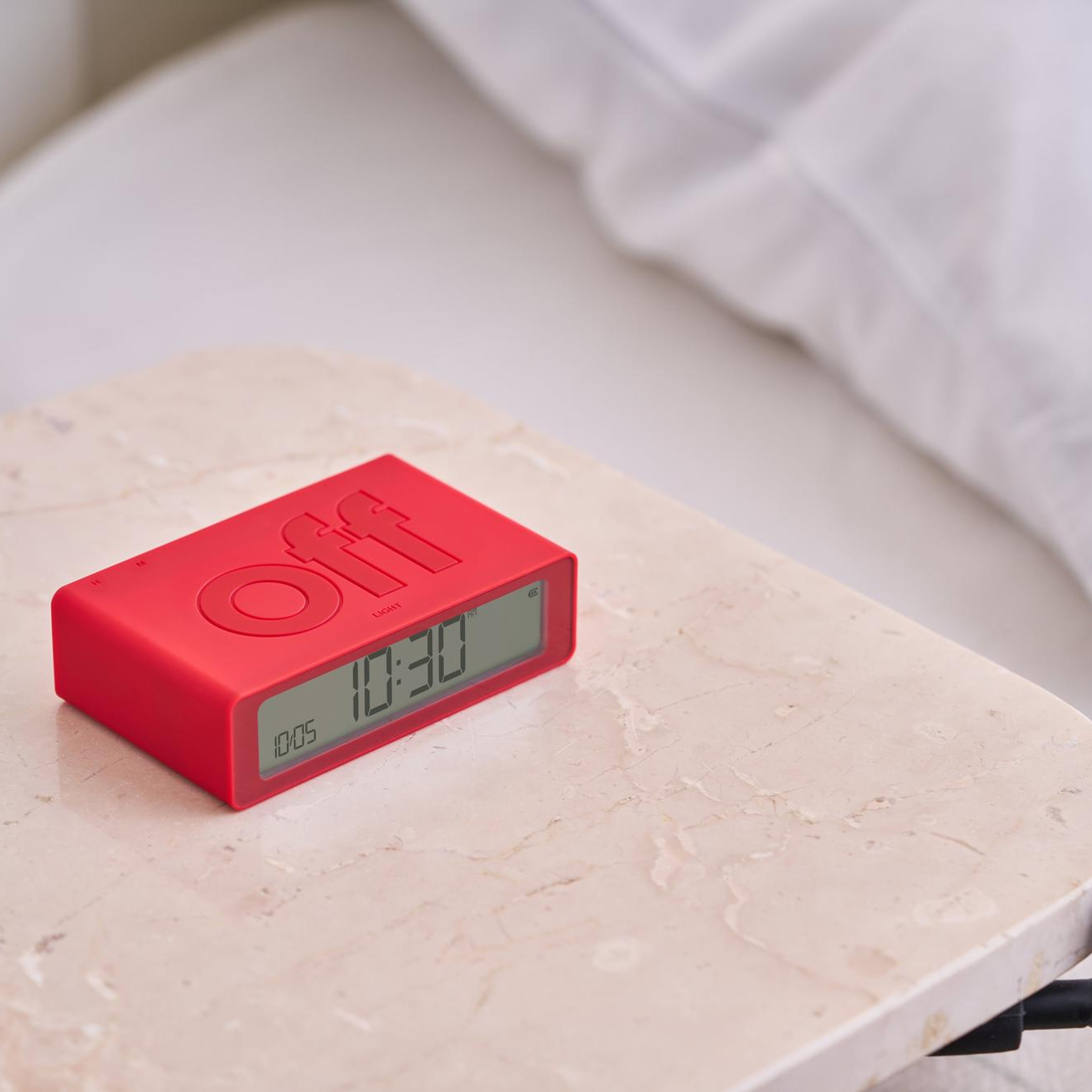 Lexon Flip Mini Şarj Edilebilir Alarm Saat Açık Kırmızı