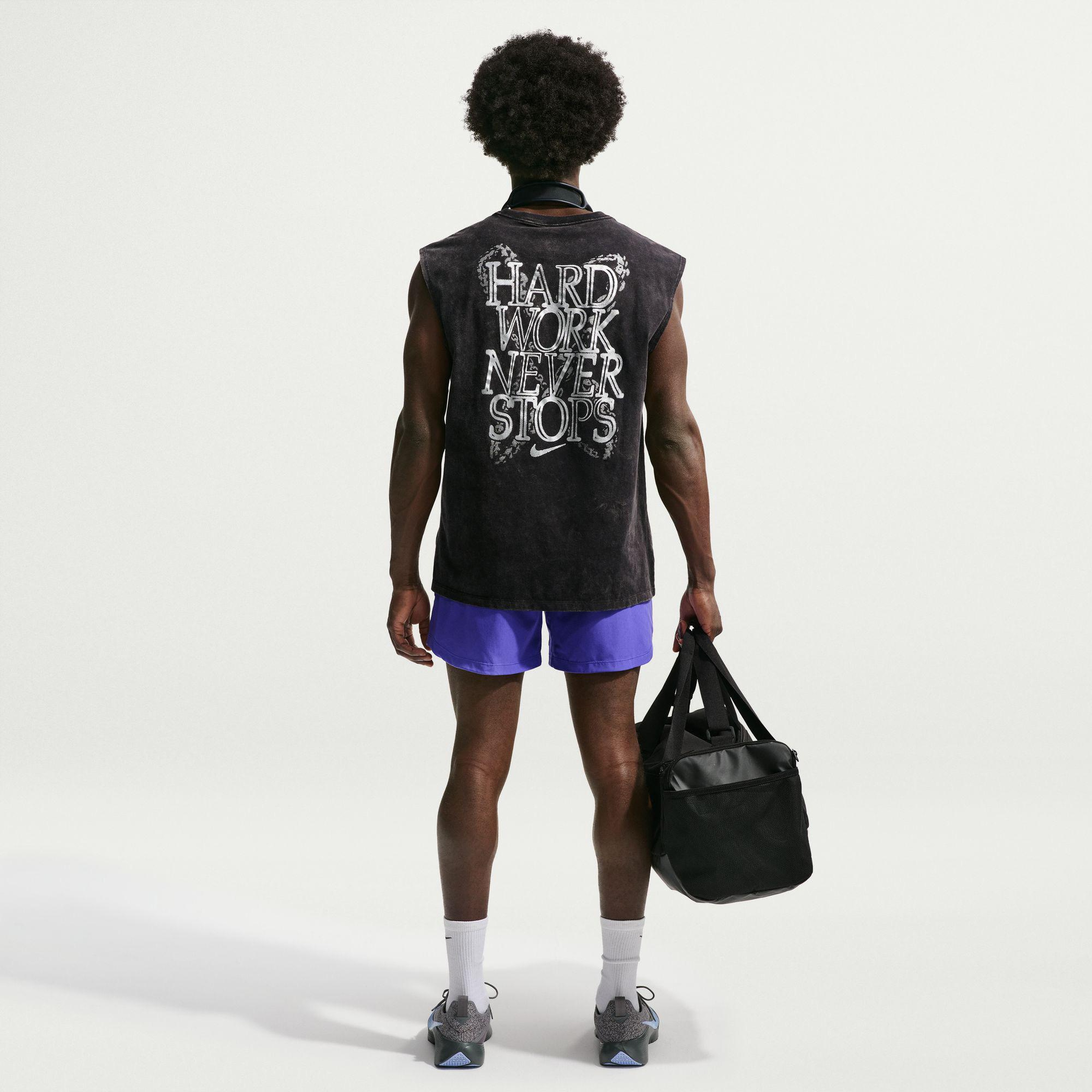 Nike Training Erkek Siyah Kolsuz T-Shirt