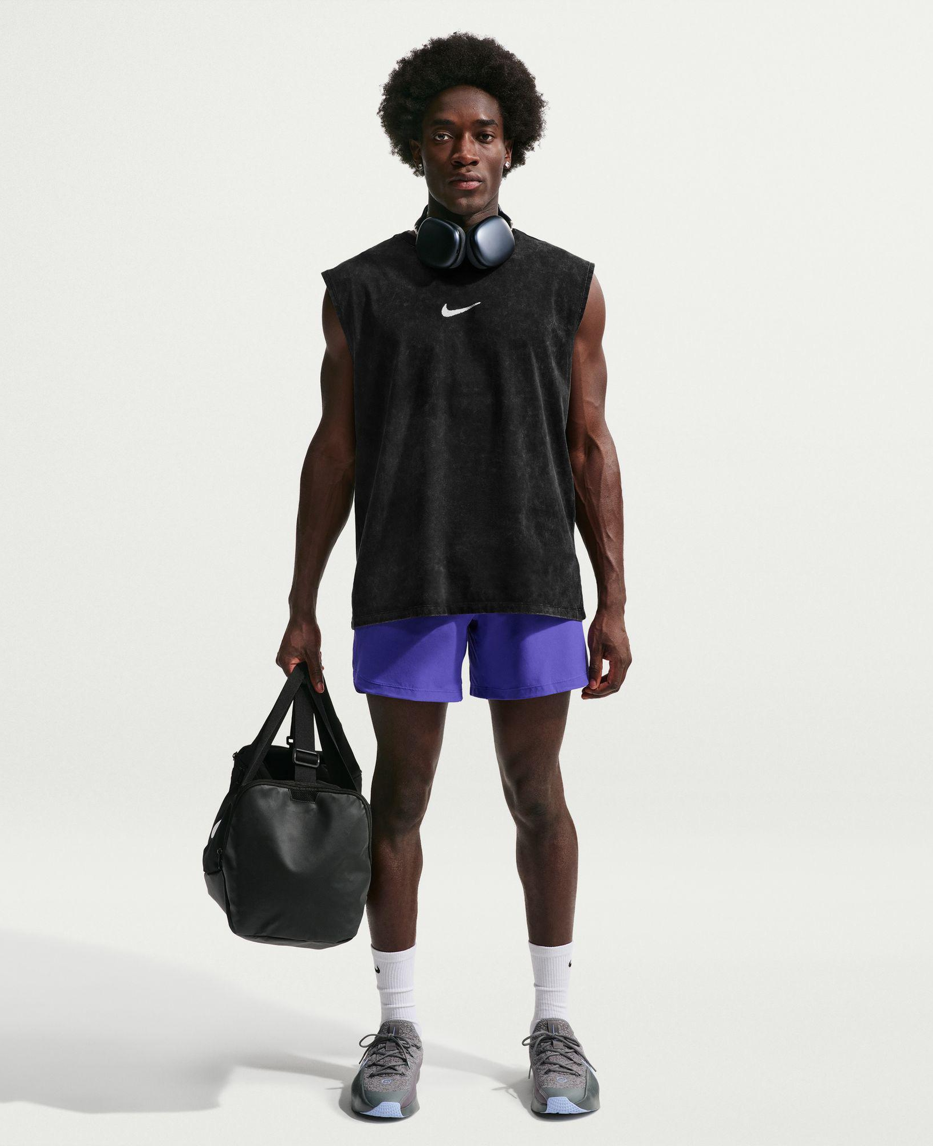 Nike Training Erkek Siyah Kolsuz T-Shirt
