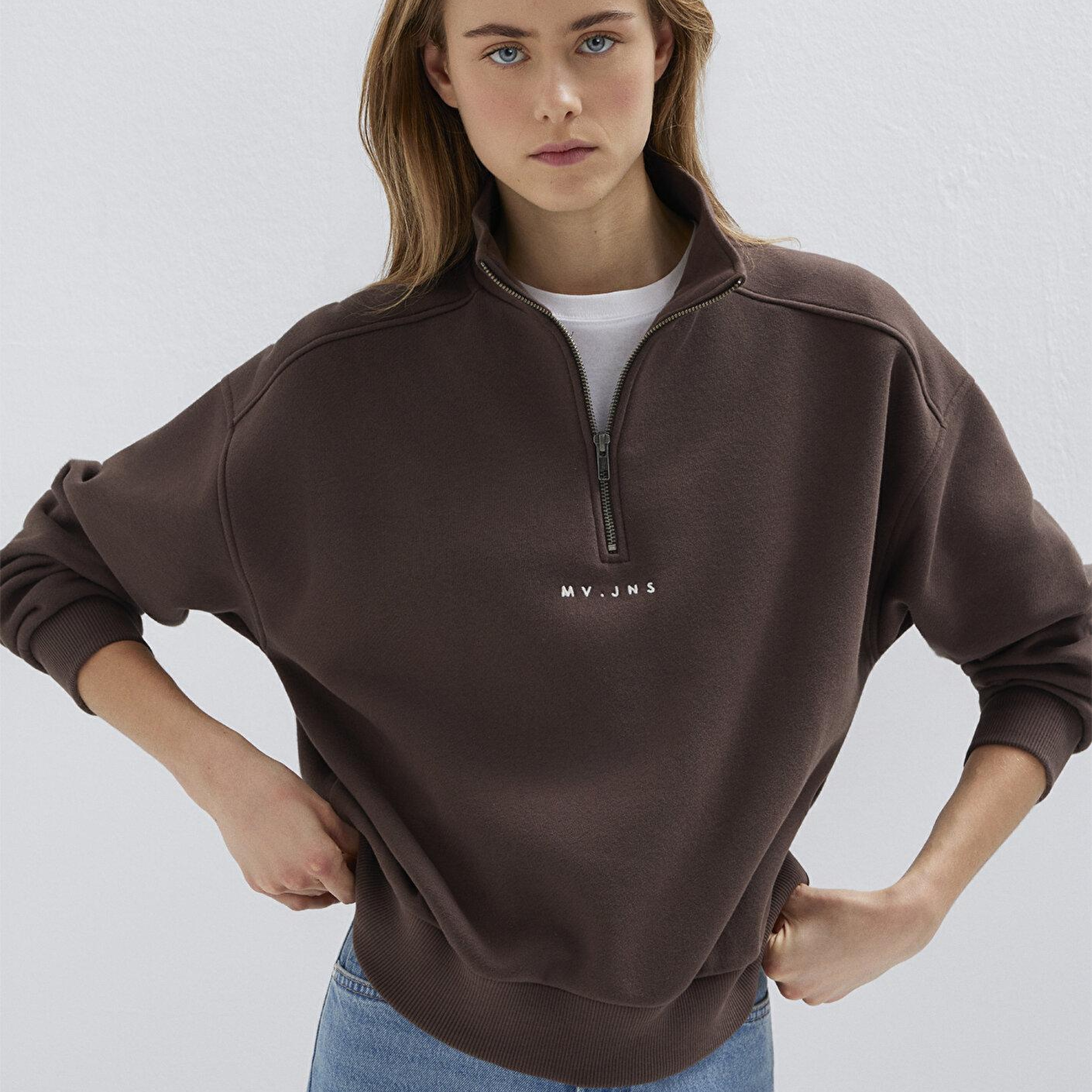 Mavi MVJNS Nakışlı Yarı Fermuarlı Kahverengi Sweatshirt 1S10533-71603