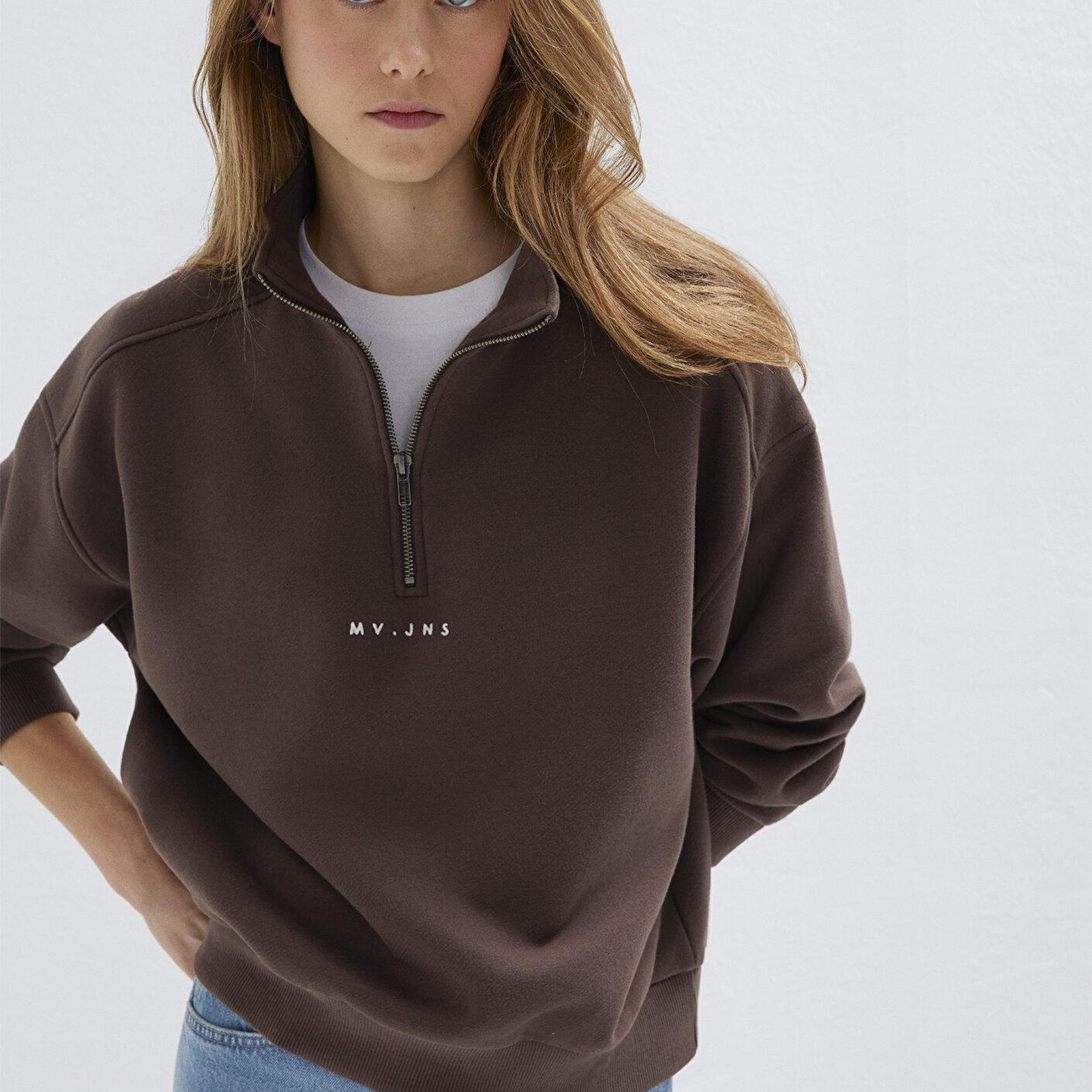 Mavi MVJNS Nakışlı Yarı Fermuarlı Kahverengi Sweatshirt 1S10533-71603