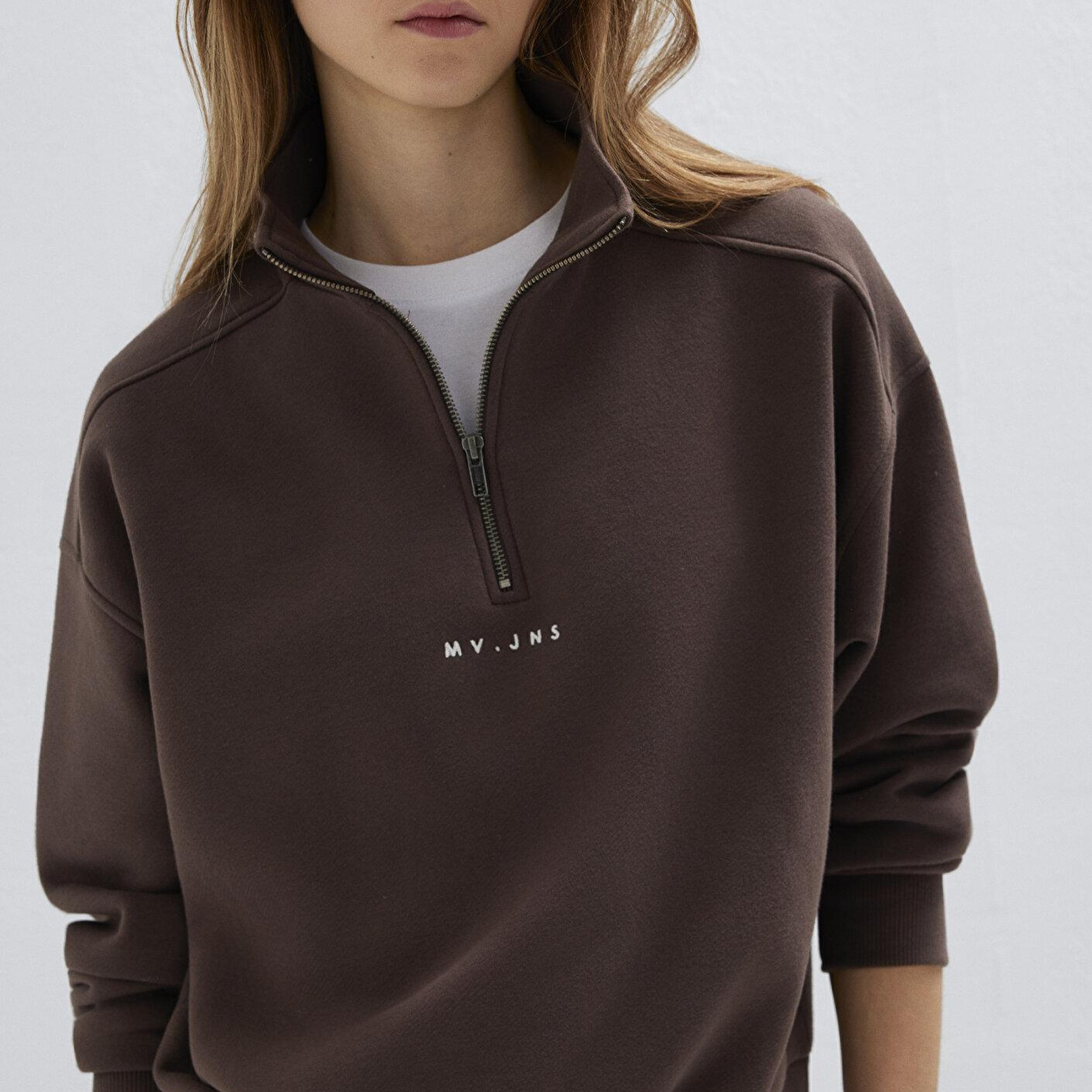 Mavi MVJNS Nakışlı Yarı Fermuarlı Kahverengi Sweatshirt 1S10533-71603