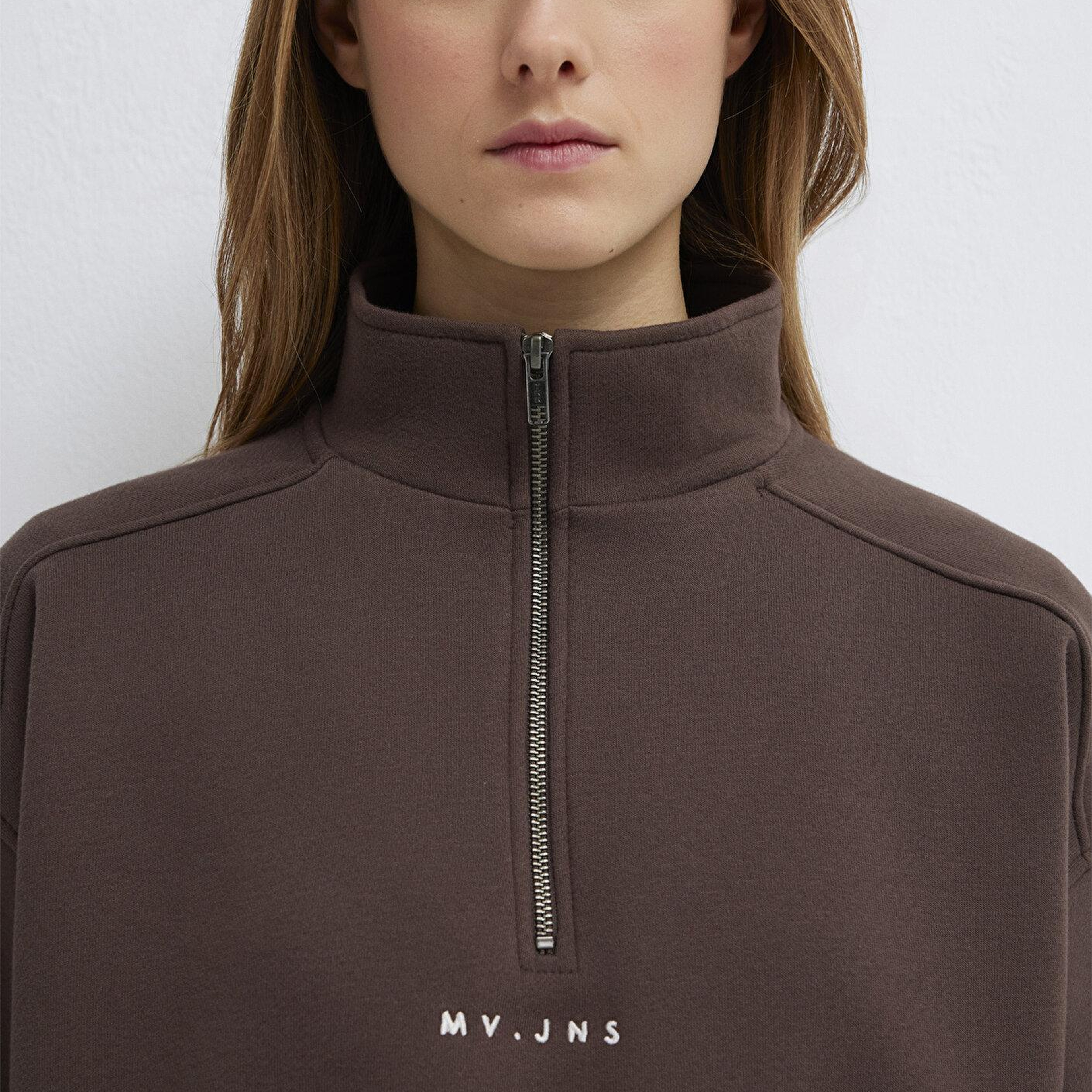 Mavi MVJNS Nakışlı Yarı Fermuarlı Kahverengi Sweatshirt 1S10533-71603