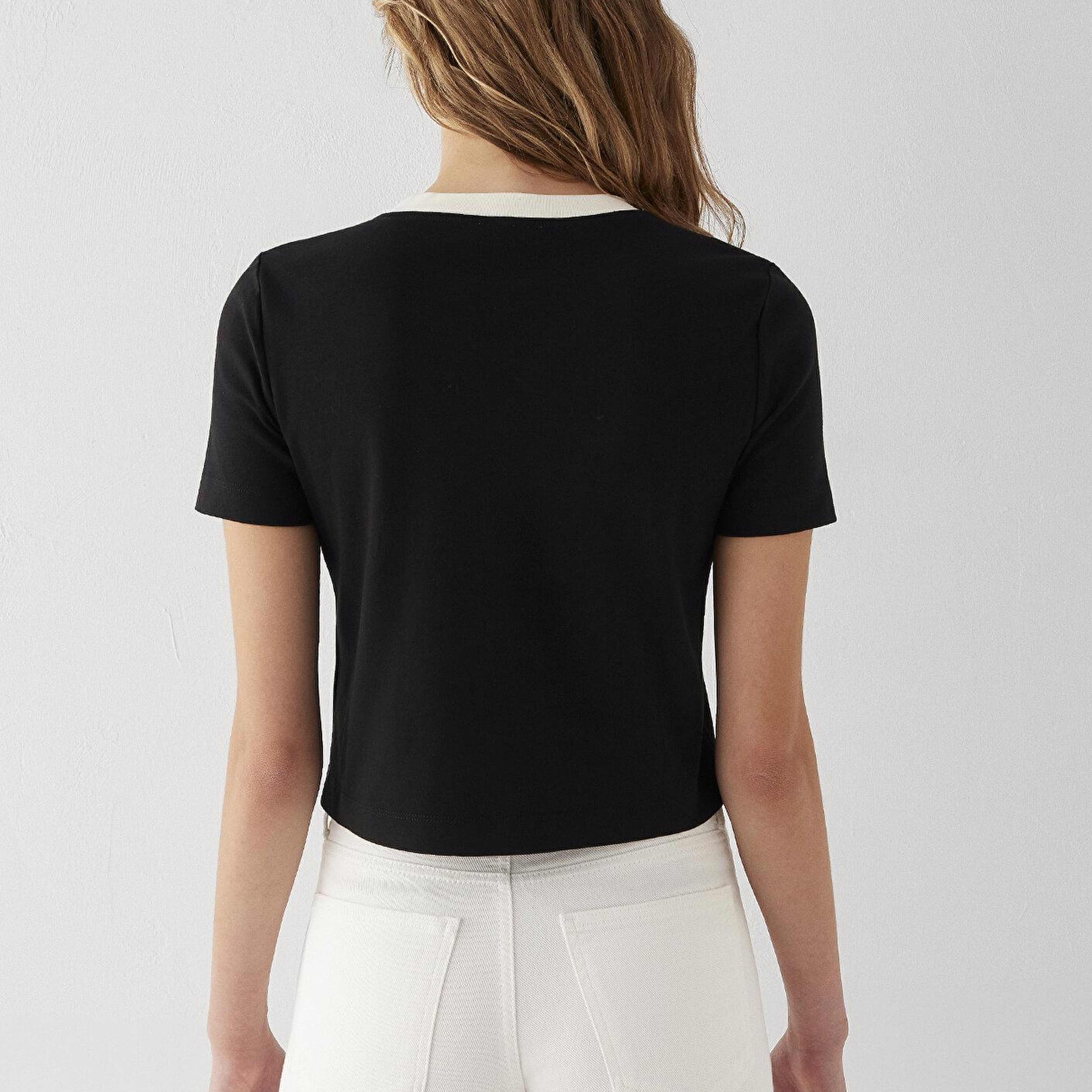 Mavi Siyah Tişört Regular Fit / Normal Kesim 1614111-900