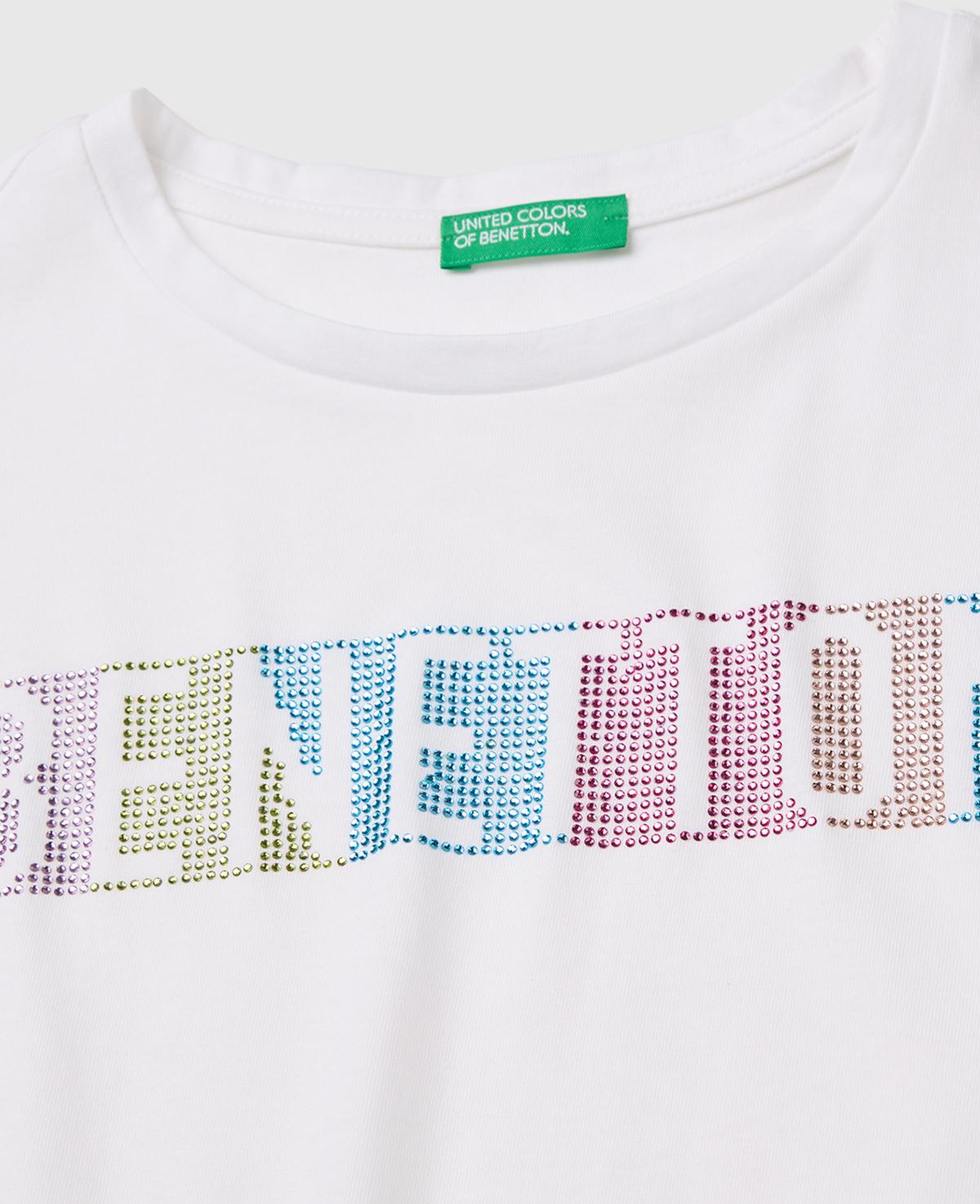Kız Çocuk Beyaz Renkli Taş Detaylı Bisiklet Yaka T-Shirt
