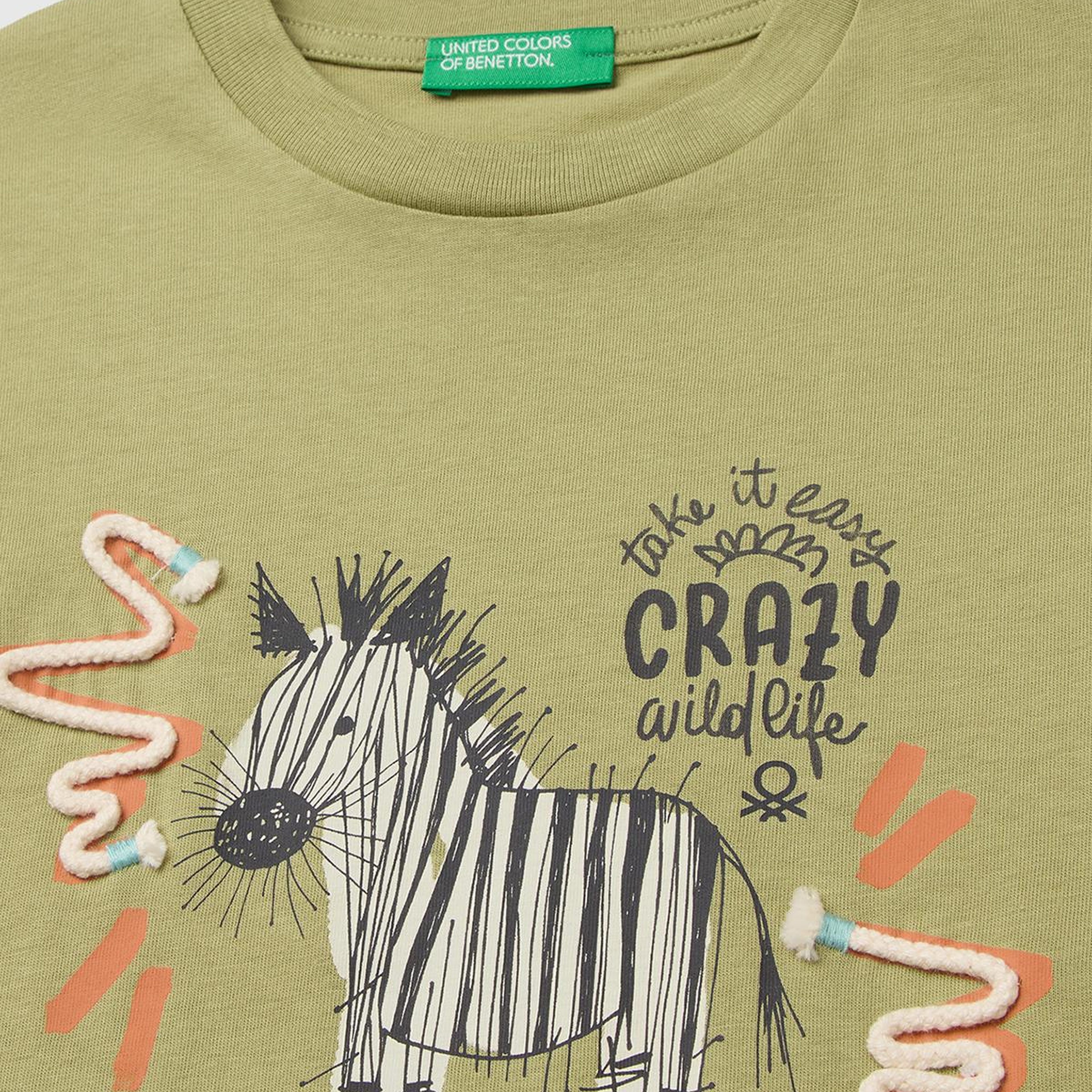 Erkek Çocuk Haki Baskı ve Aplike Detaylı Bisiklet Yaka T-Shirt
