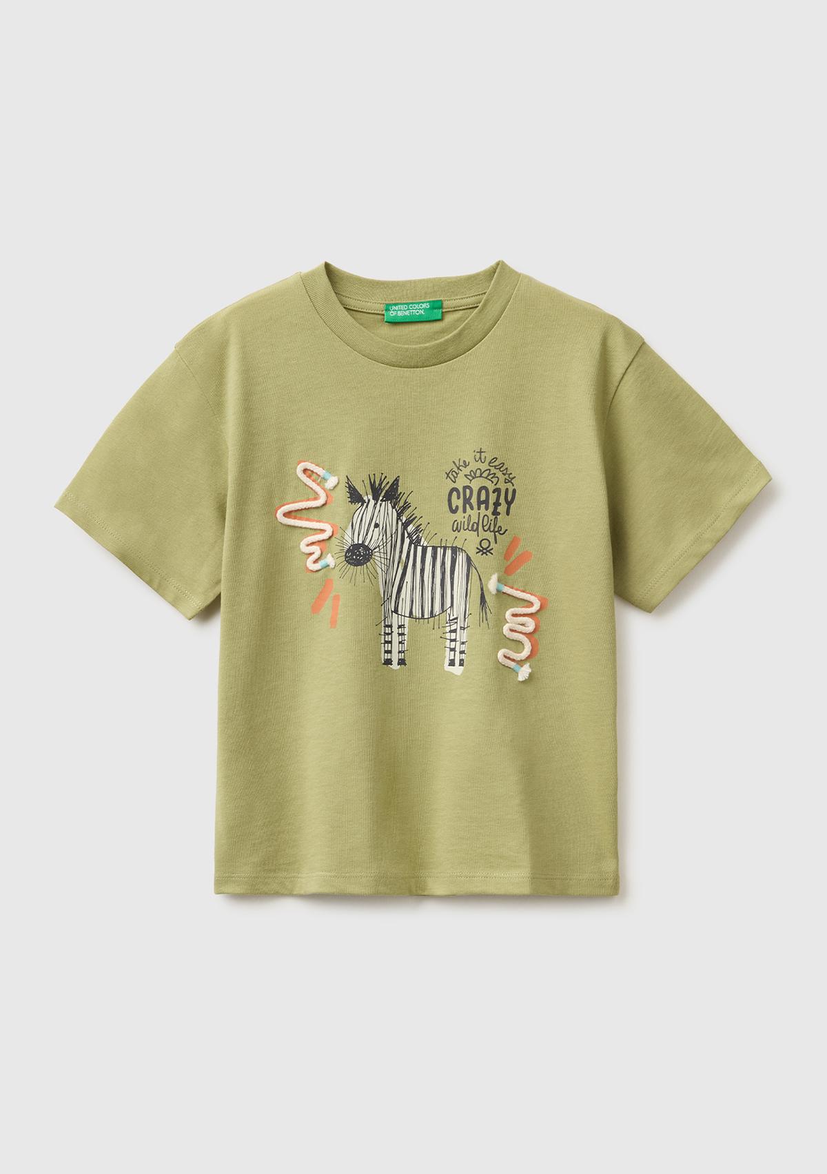 Erkek Çocuk Haki Baskı ve Aplike Detaylı Bisiklet Yaka T-Shirt