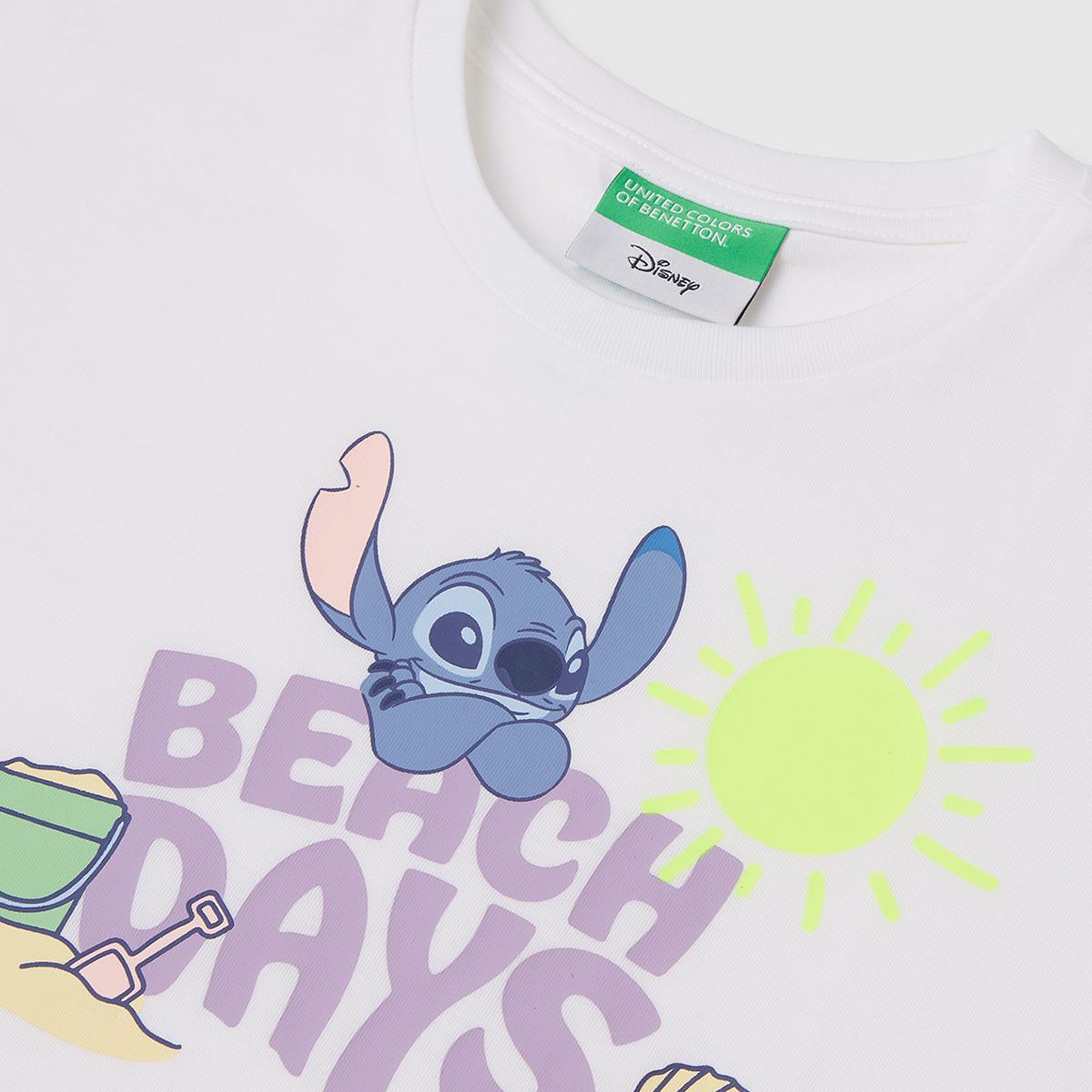 Kız Çocuk Beyaz Lilo & Stitch Baskı Detaylı Bisiklet Yaka T-Shirt