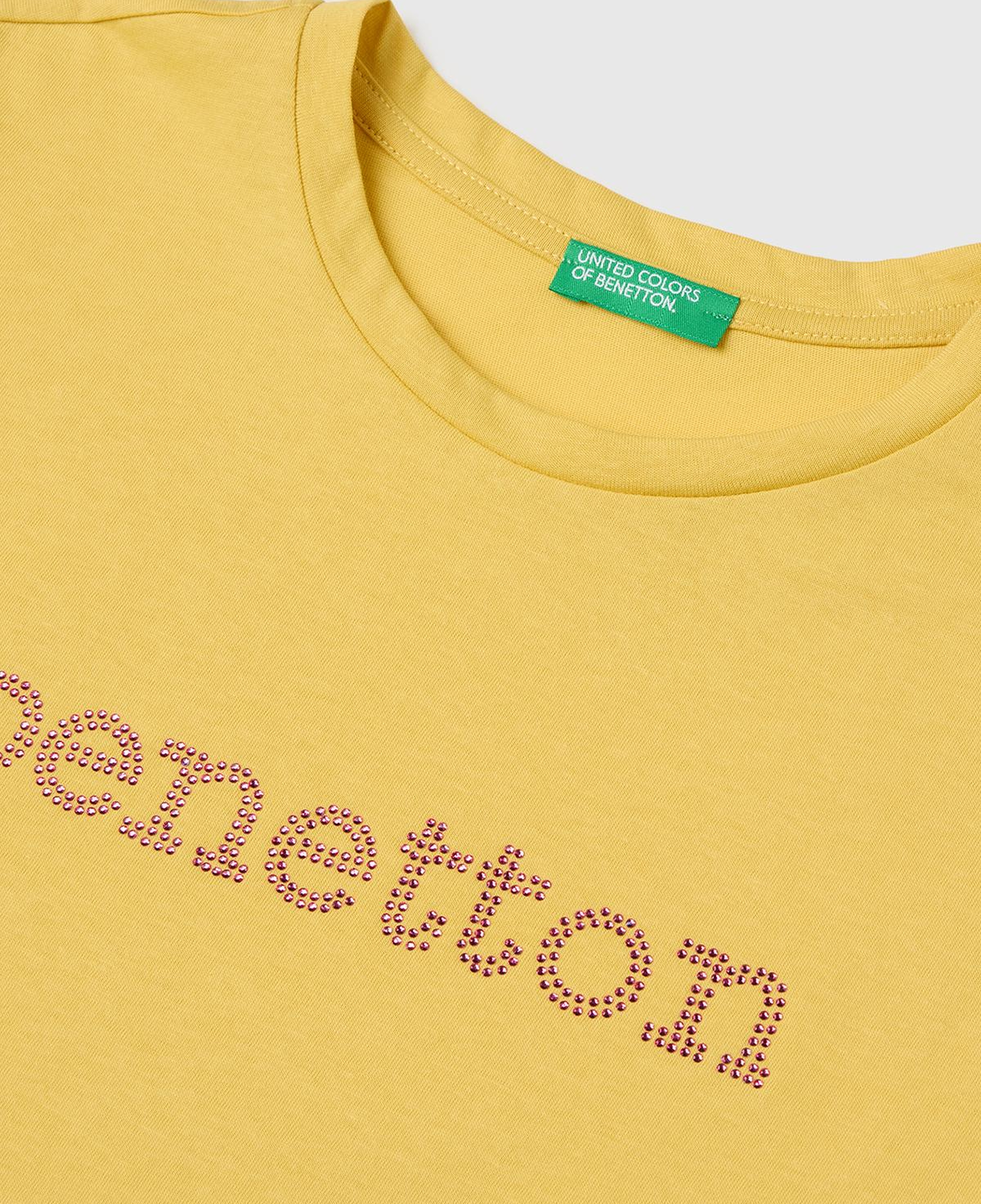 Kız Çocuk Hardal Sarısı Renkli Taş Detaylı Bisiklet Yaka T-Shirt