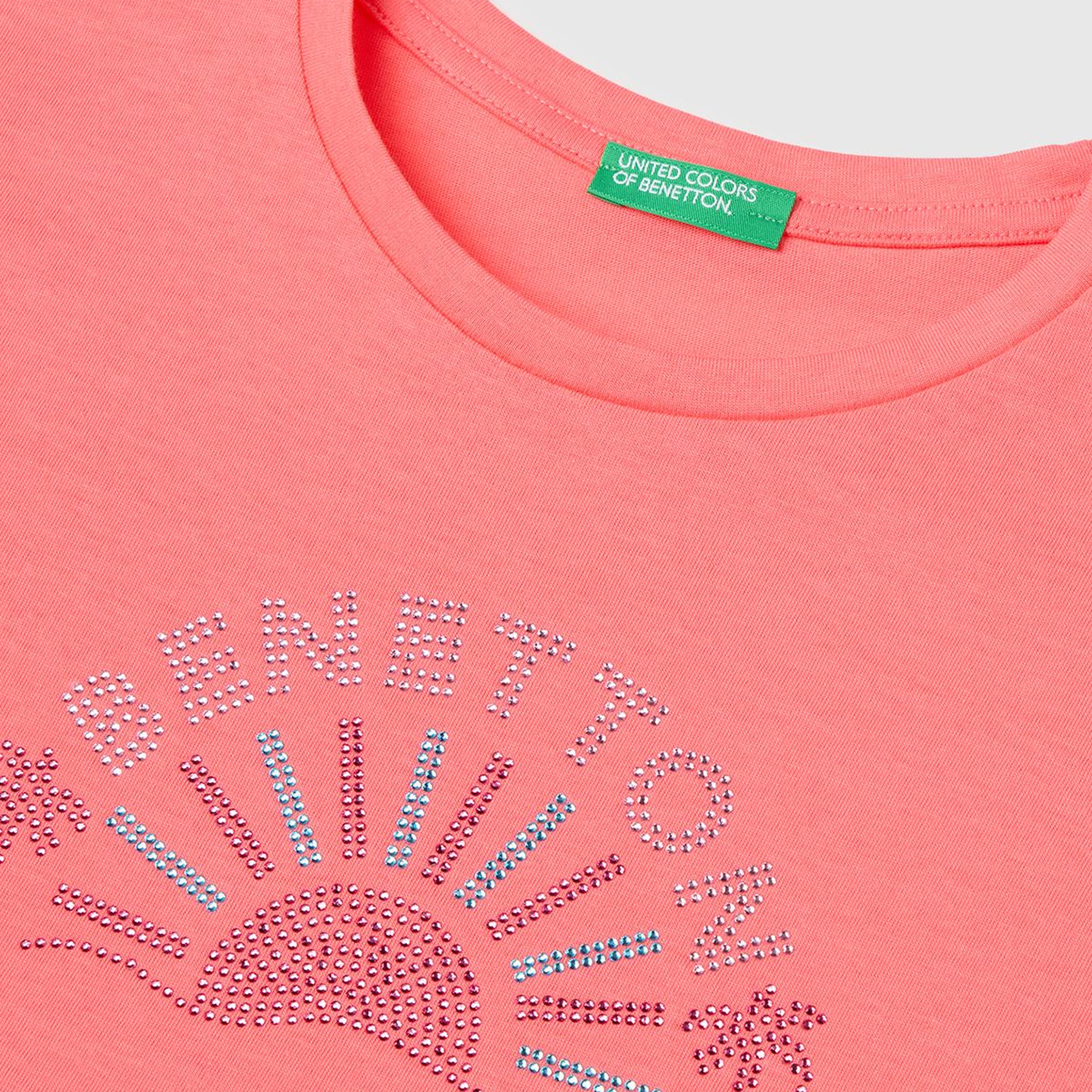 Kız Çocuk Mercan Renkli Taş Detaylı Bisiklet Yaka T-Shirt