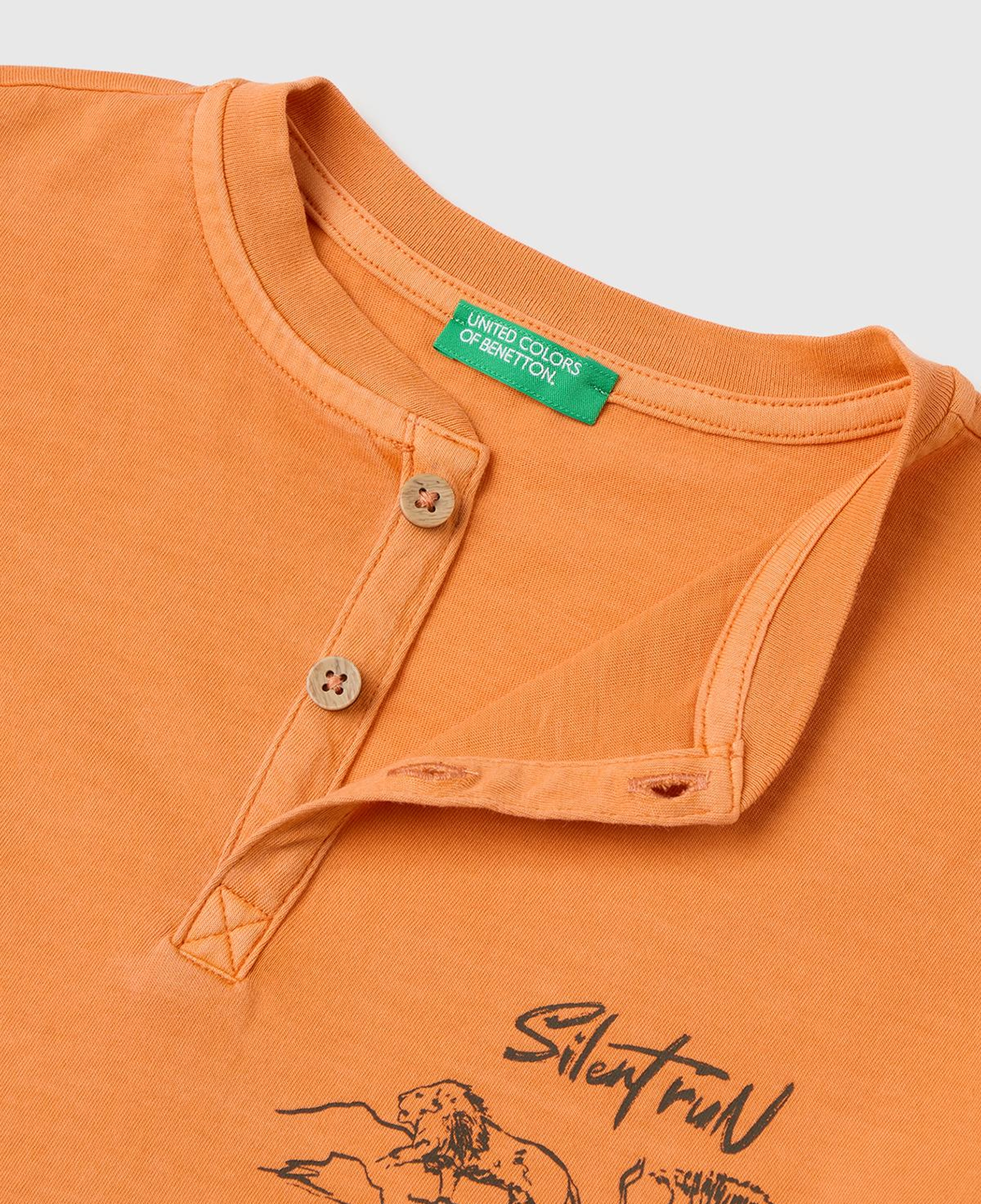 Erkek Çocuk Turuncu İşleme Detaylı Yuvarlak Yaka T-Shirt