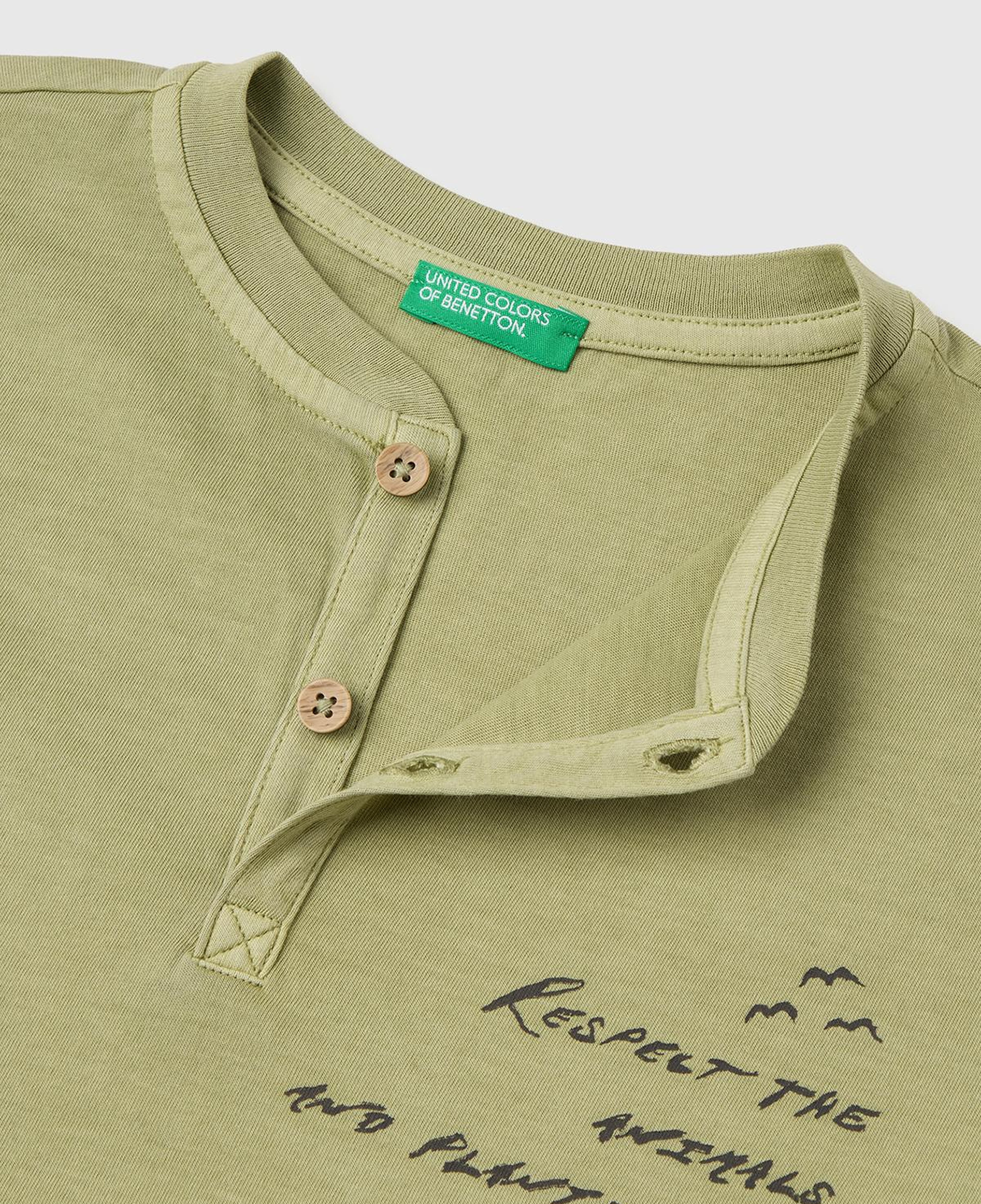 Erkek Çocuk Haki İşleme Detaylı Yuvarlak Yaka T-Shirt