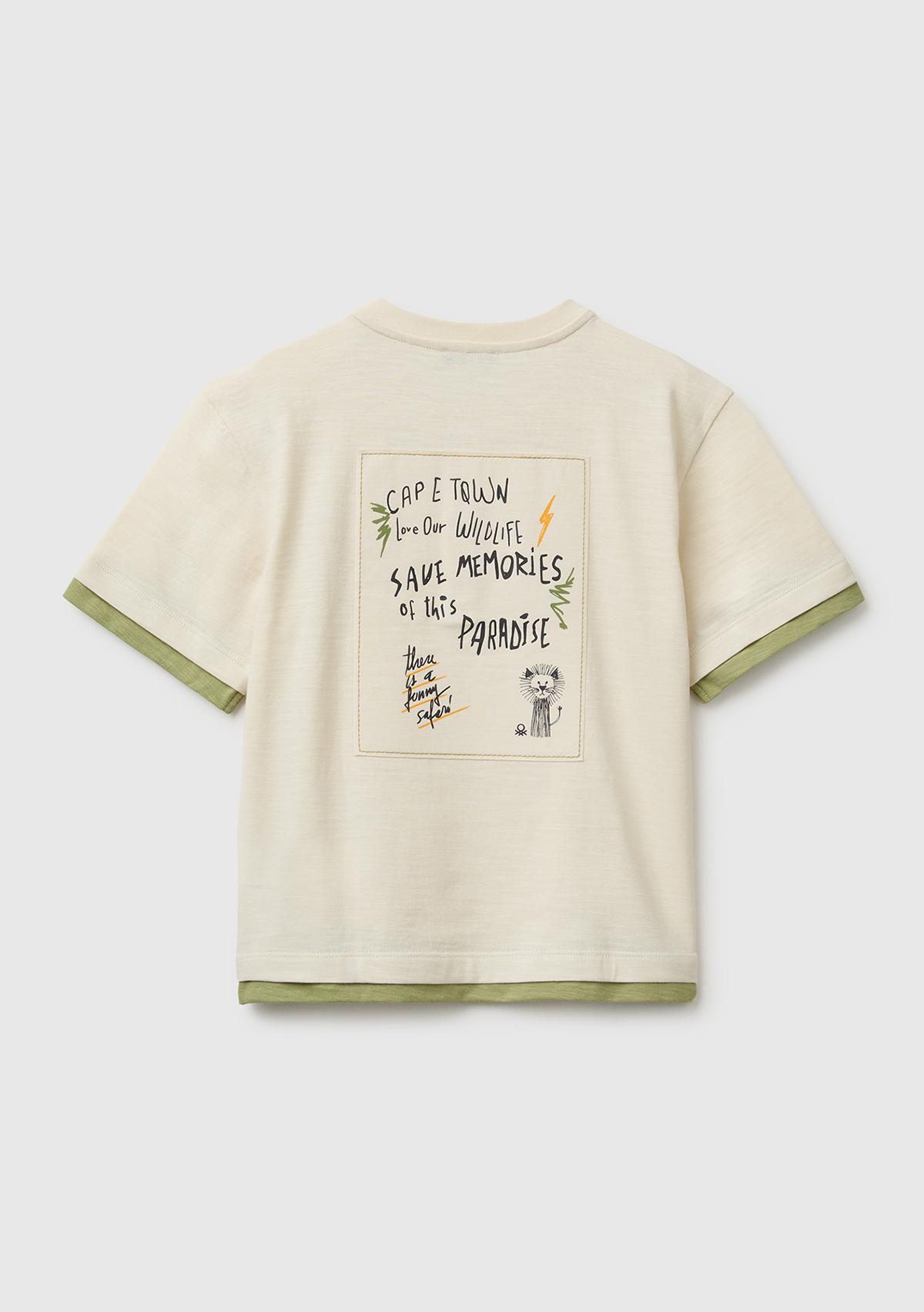 Erkek Çocuk Krem Göğsü Baskı Detaylı Düğmeli Bisiklet Yaka T-Shirt
