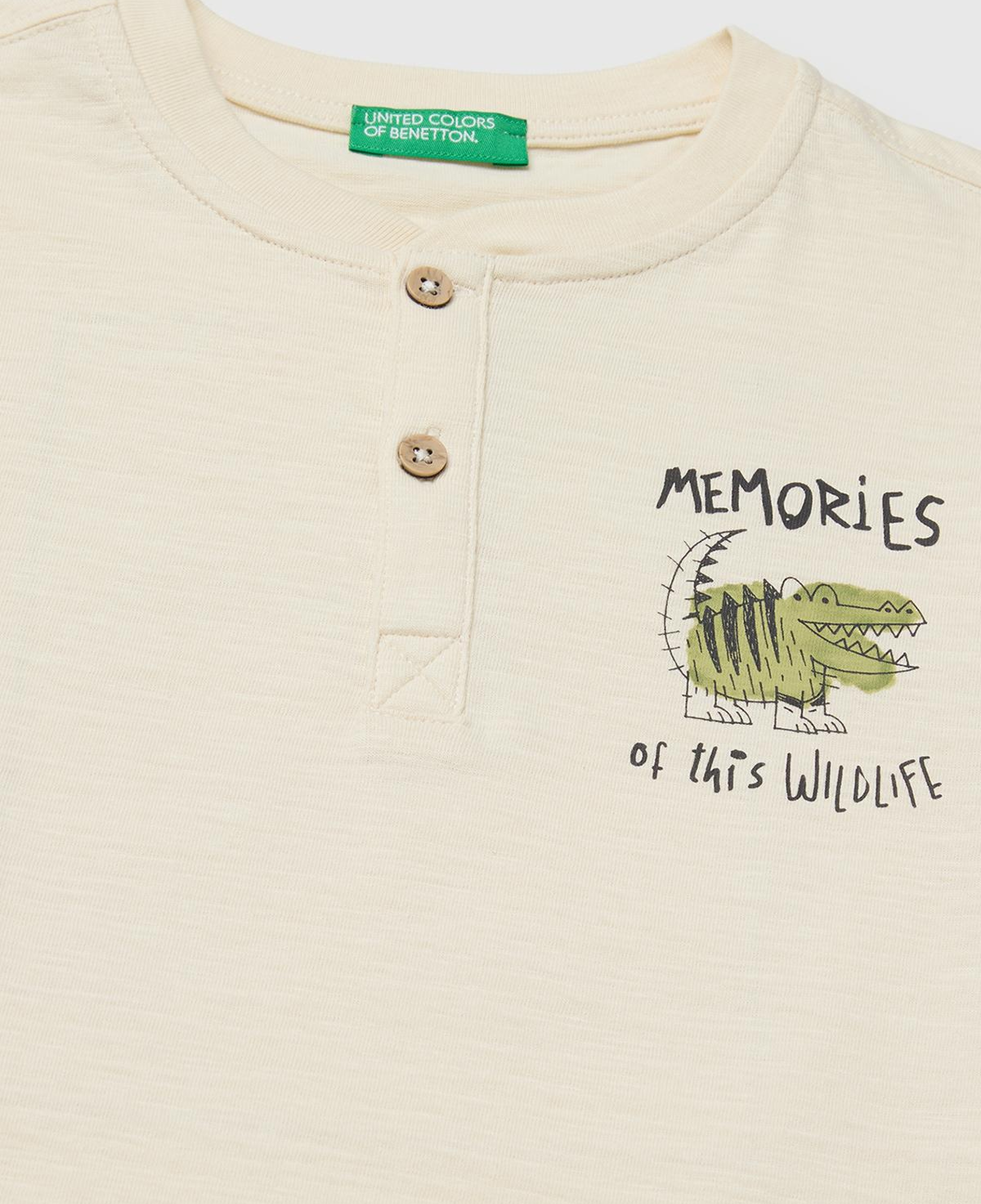 Erkek Çocuk Krem Göğsü Baskı Detaylı Düğmeli Bisiklet Yaka T-Shirt