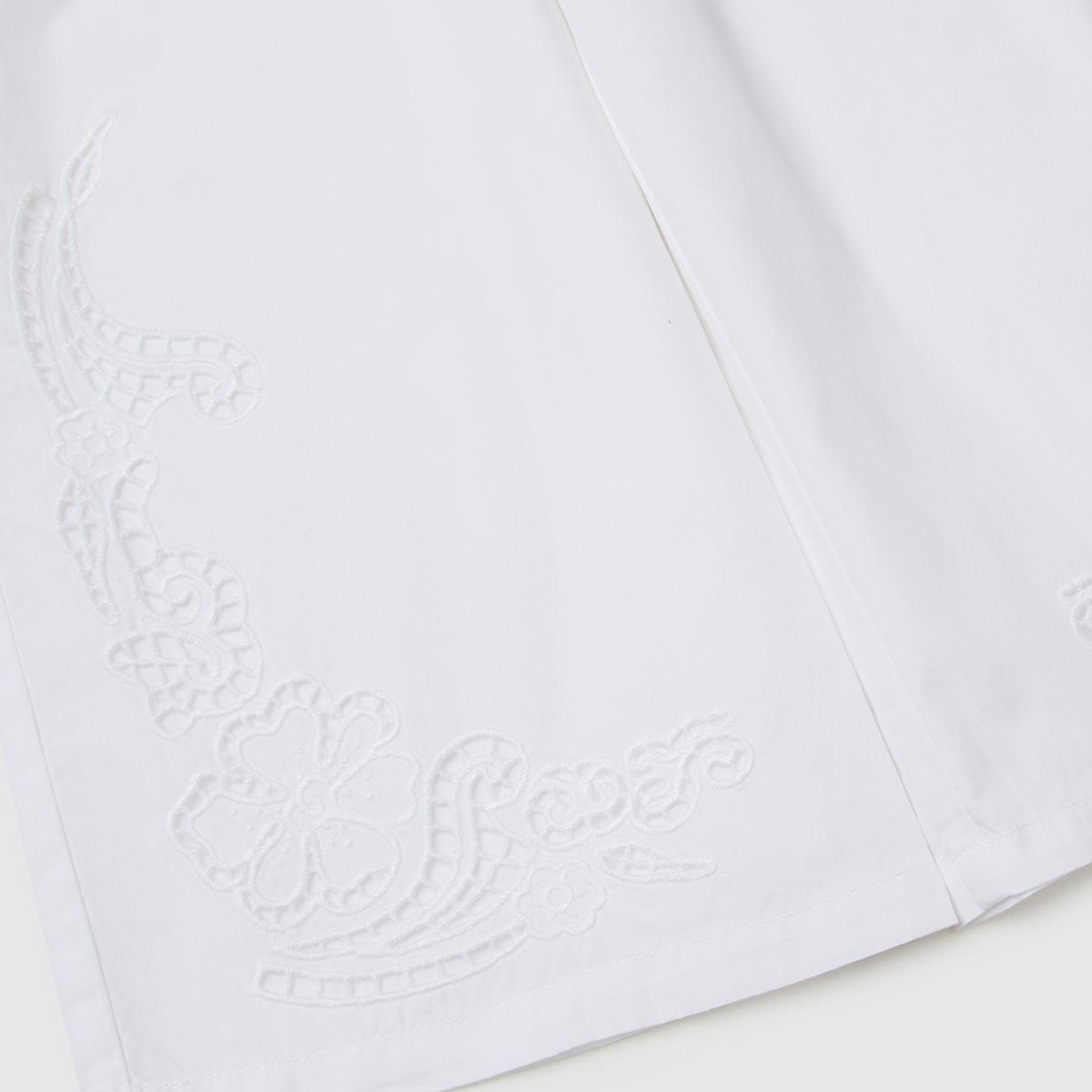 Kız Çocuk Beyaz Paçası İşleme Detaylı Beli İpli Geniş Paça Pantolon